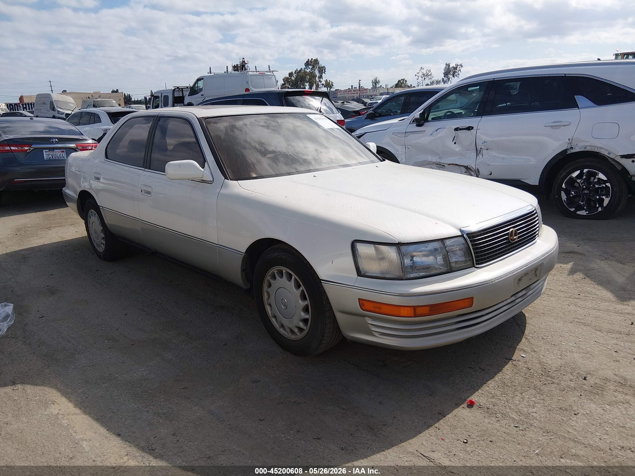 1991 Lexus LS 400, VIN JT8UF11EXM0094621 — Normal wear