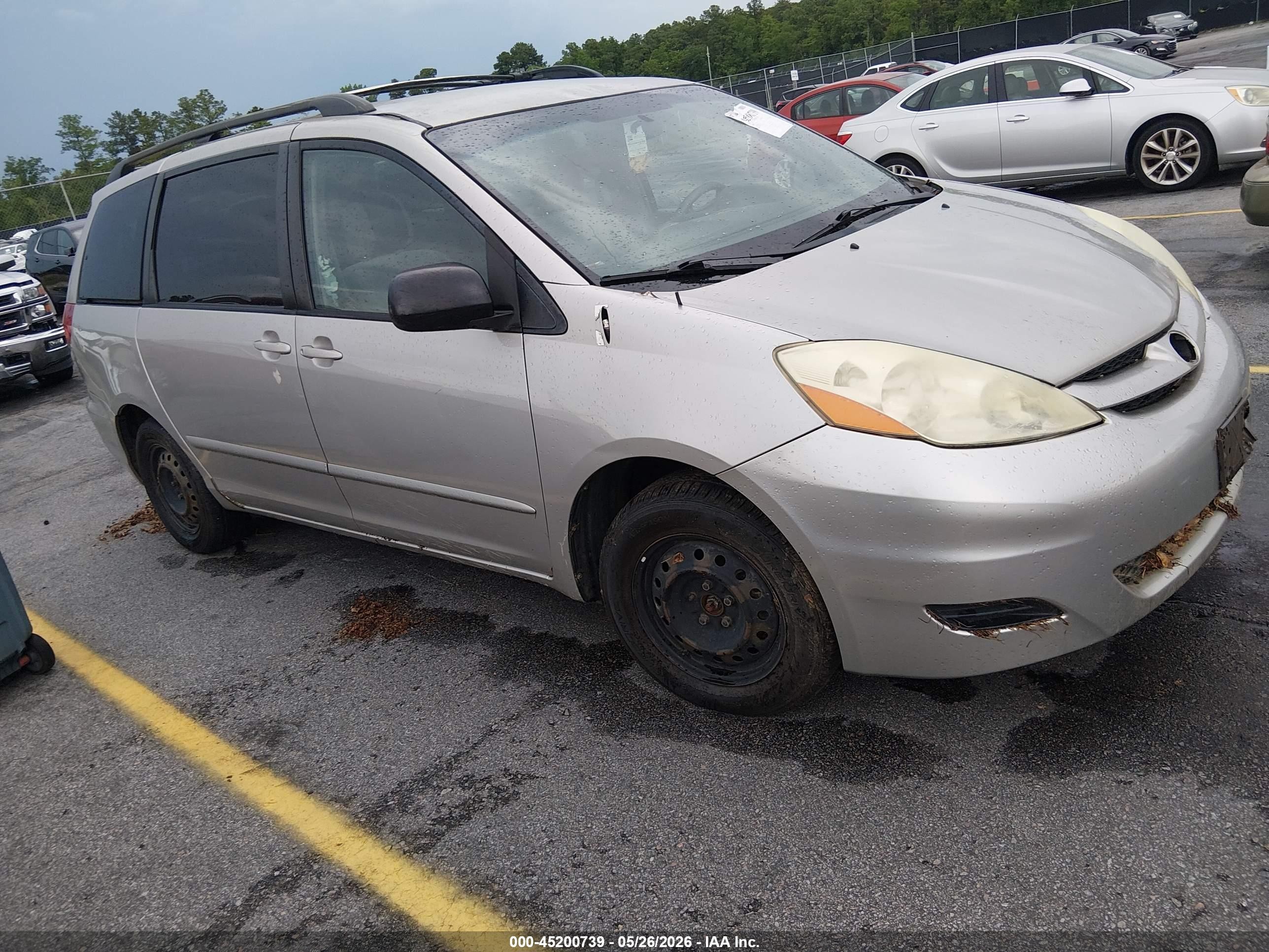 2007 Toyota Sienna LE, VIN 5TDZK23C17S080726 — Normal wear