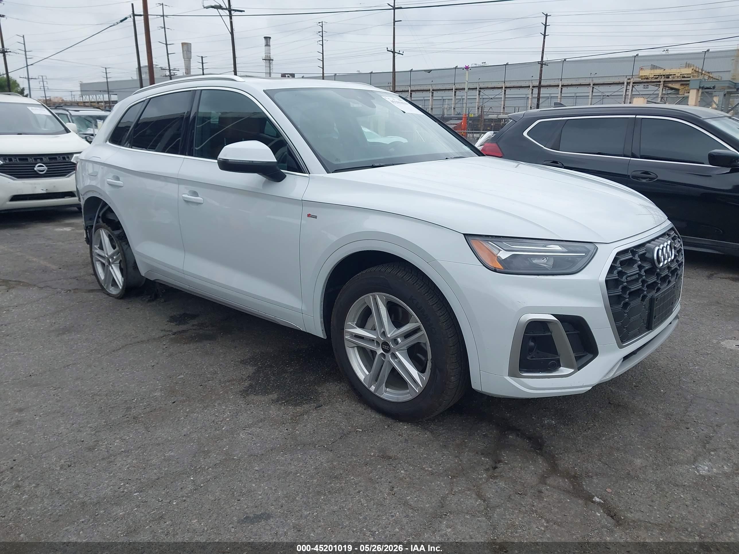 2024 Audi Q5 S line Premium Plus, VIN WA1E2AFY4R2101072 — Rear end