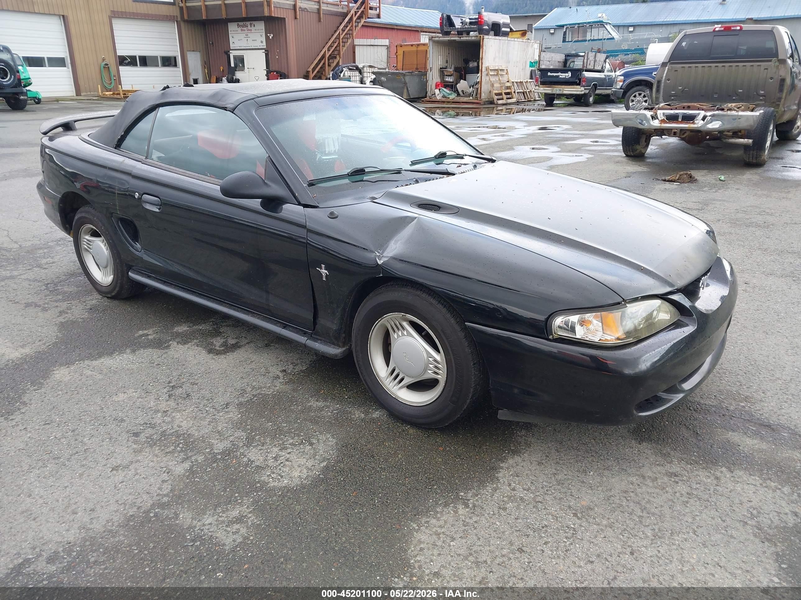 1995 Ford Mustang, VIN 1FALP4442SF126380 — Front end
