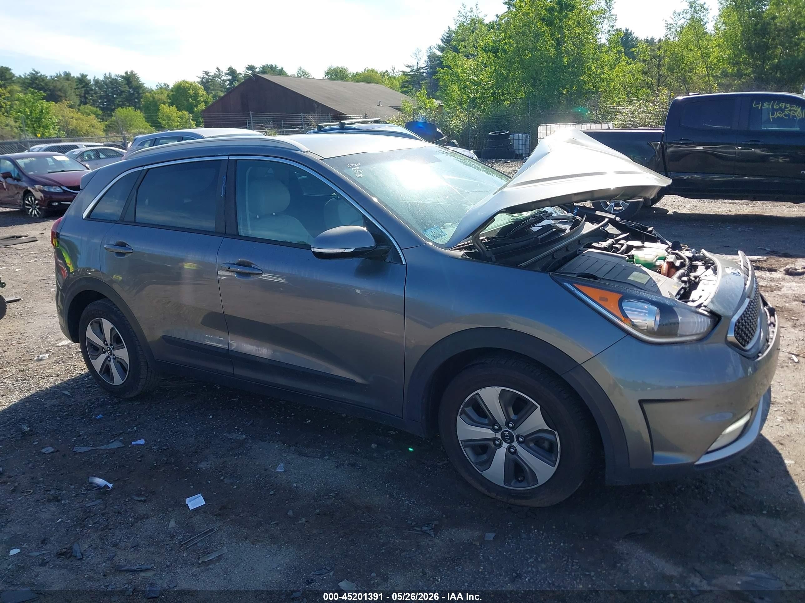 2018 Kia Niro EX, VIN KNDCC3LC5J5139184 — Front end