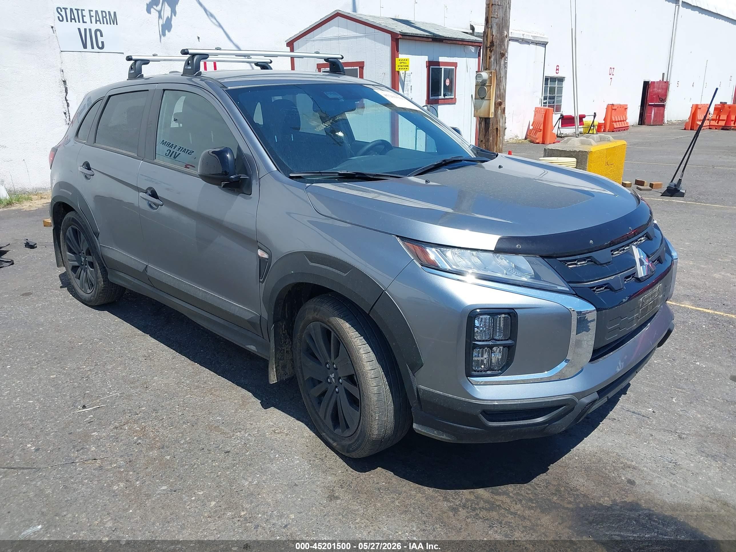 2025 Mitsubishi Outlander S, VIN JA4ARUAU7SU007732 — Rear end