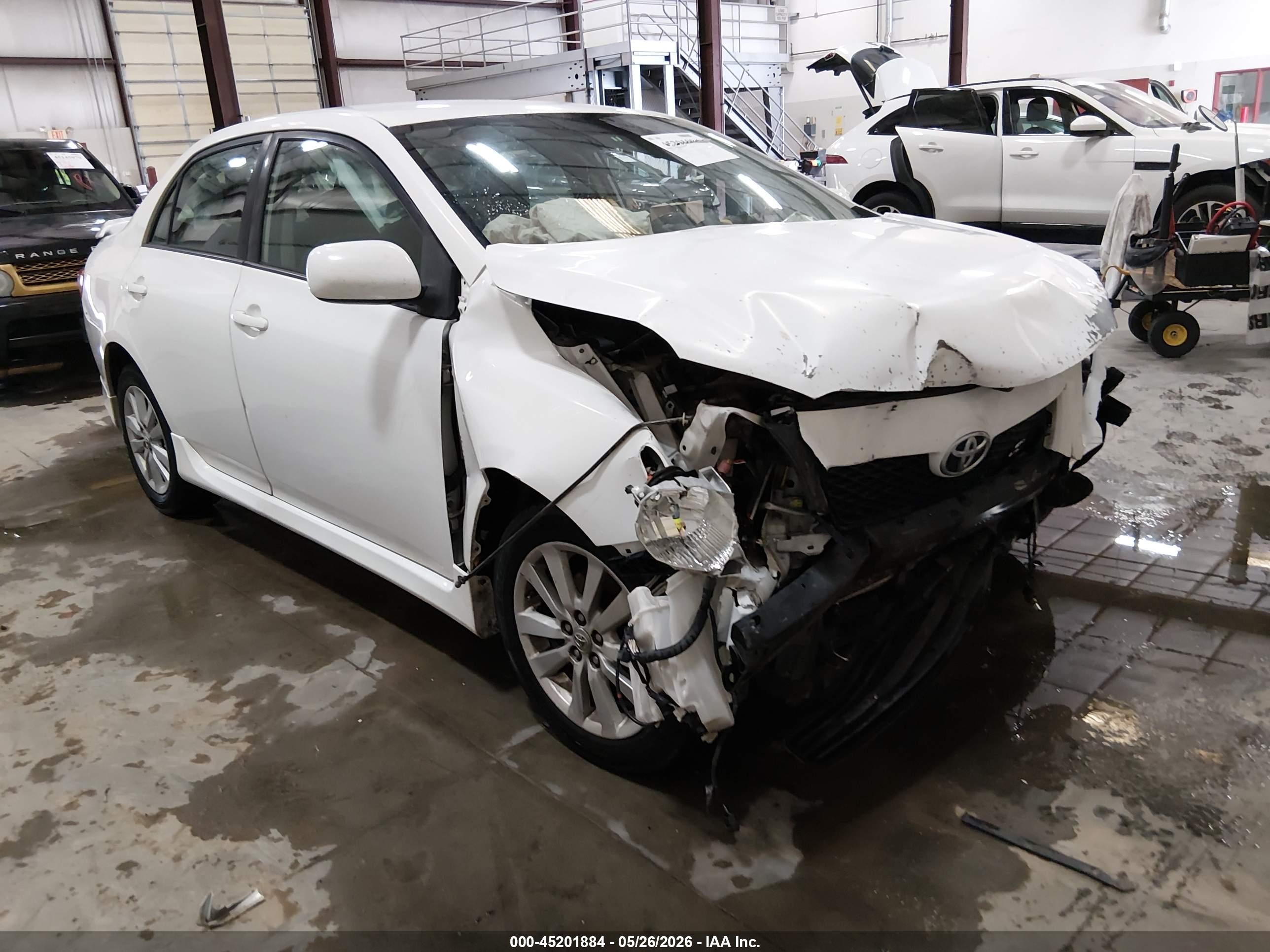 2010 Toyota Corolla LE, VIN 1NXBU4EE0AZ289749 — Front end