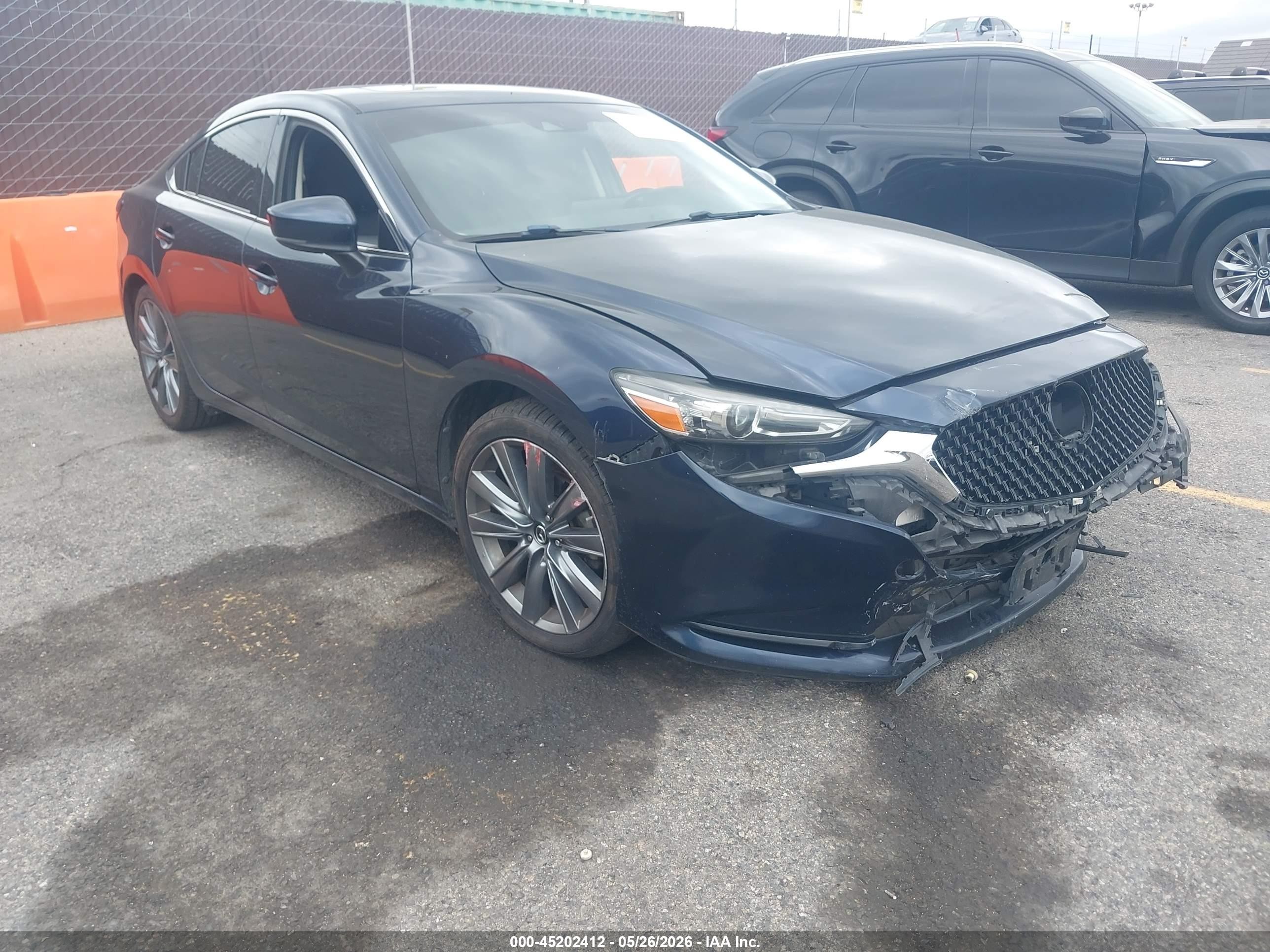 2019 Mazda 6 Touring, VIN JM1GL1VM3K1501758 — Перед