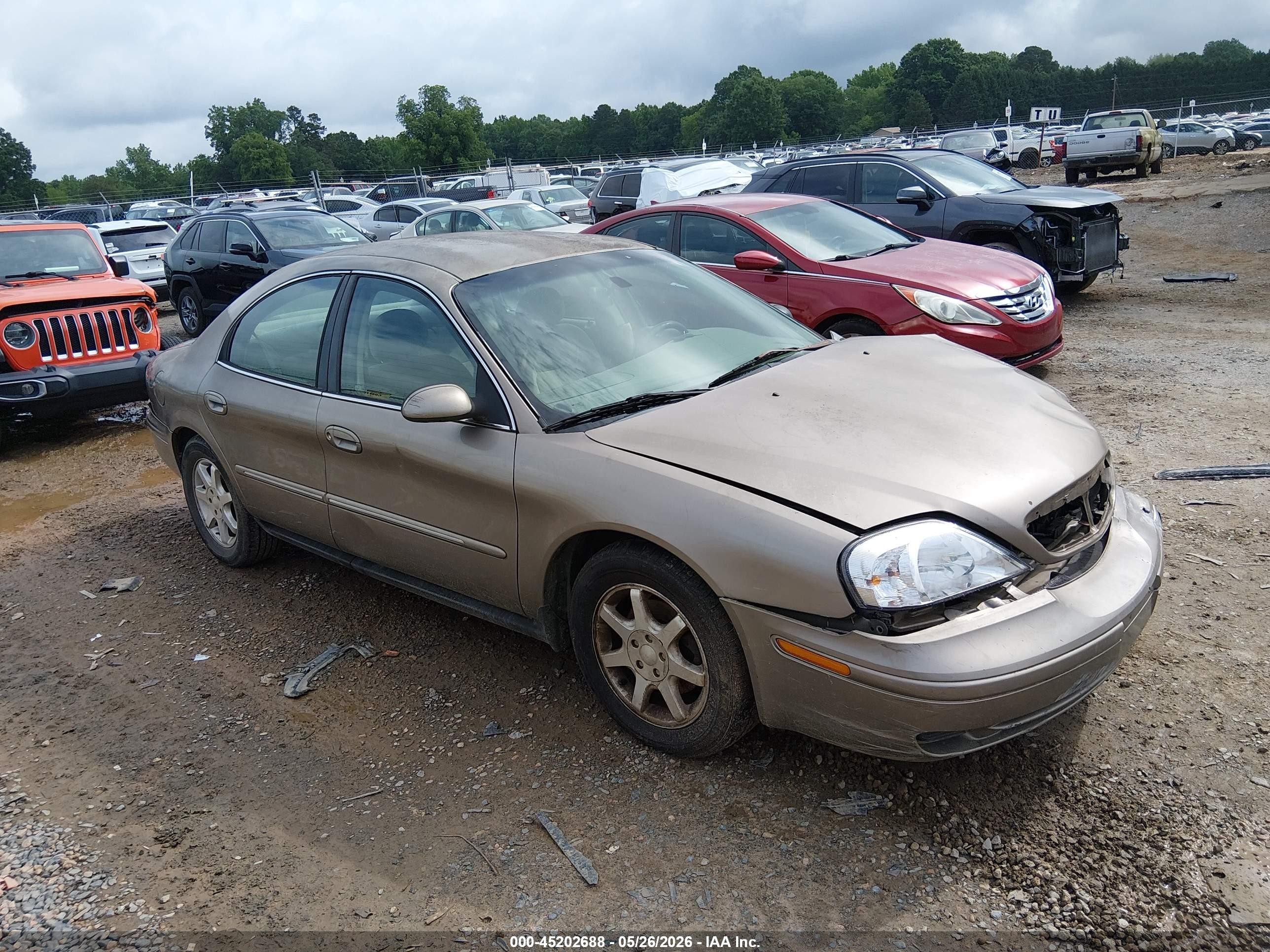2002 Mercury Sable GS, VIN 1MEFM50UX2A639707 — Front end