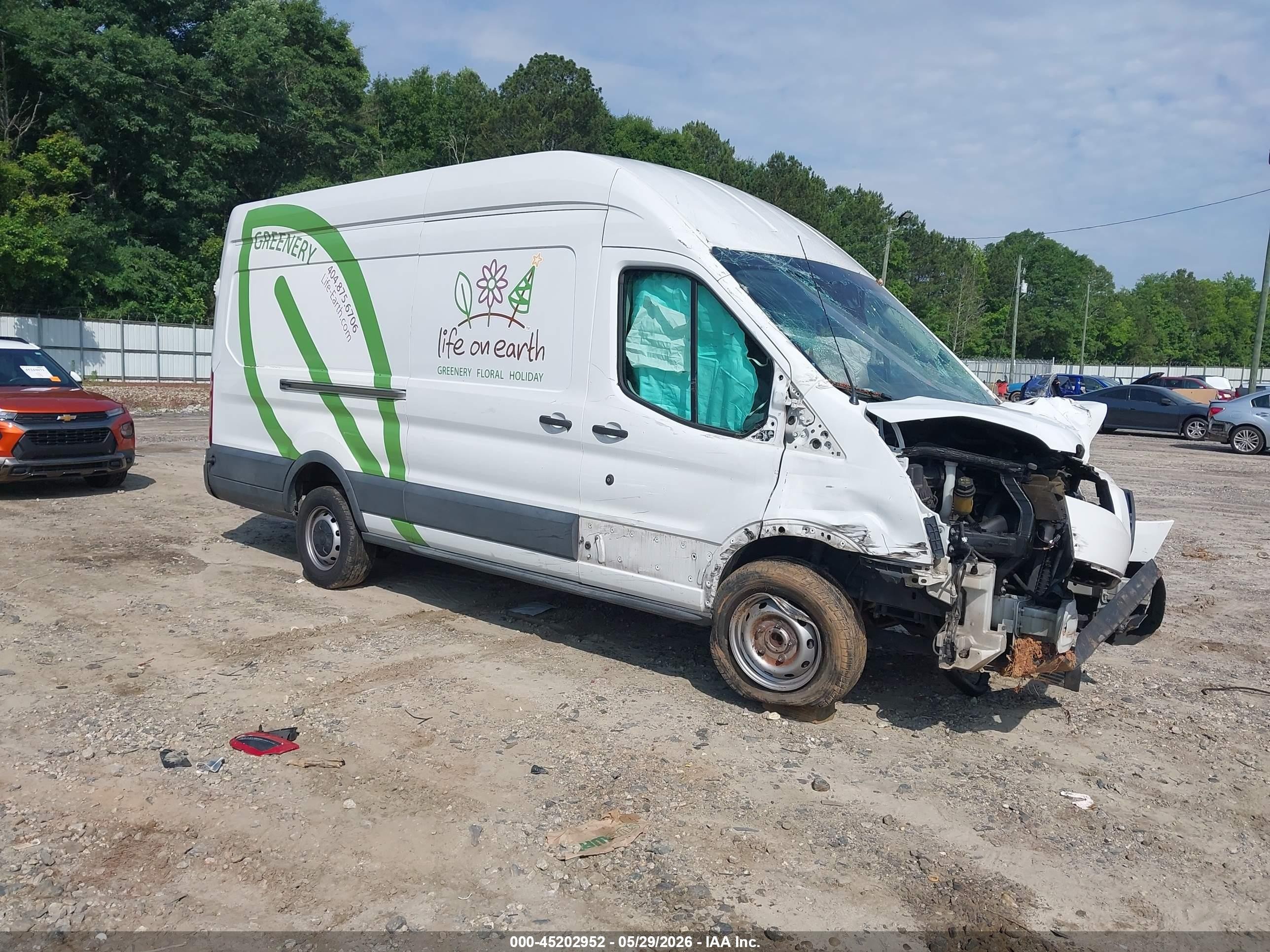 2018 Ford Transit Cargo, VIN 1FTBW3XG6JKA77540 — Front end