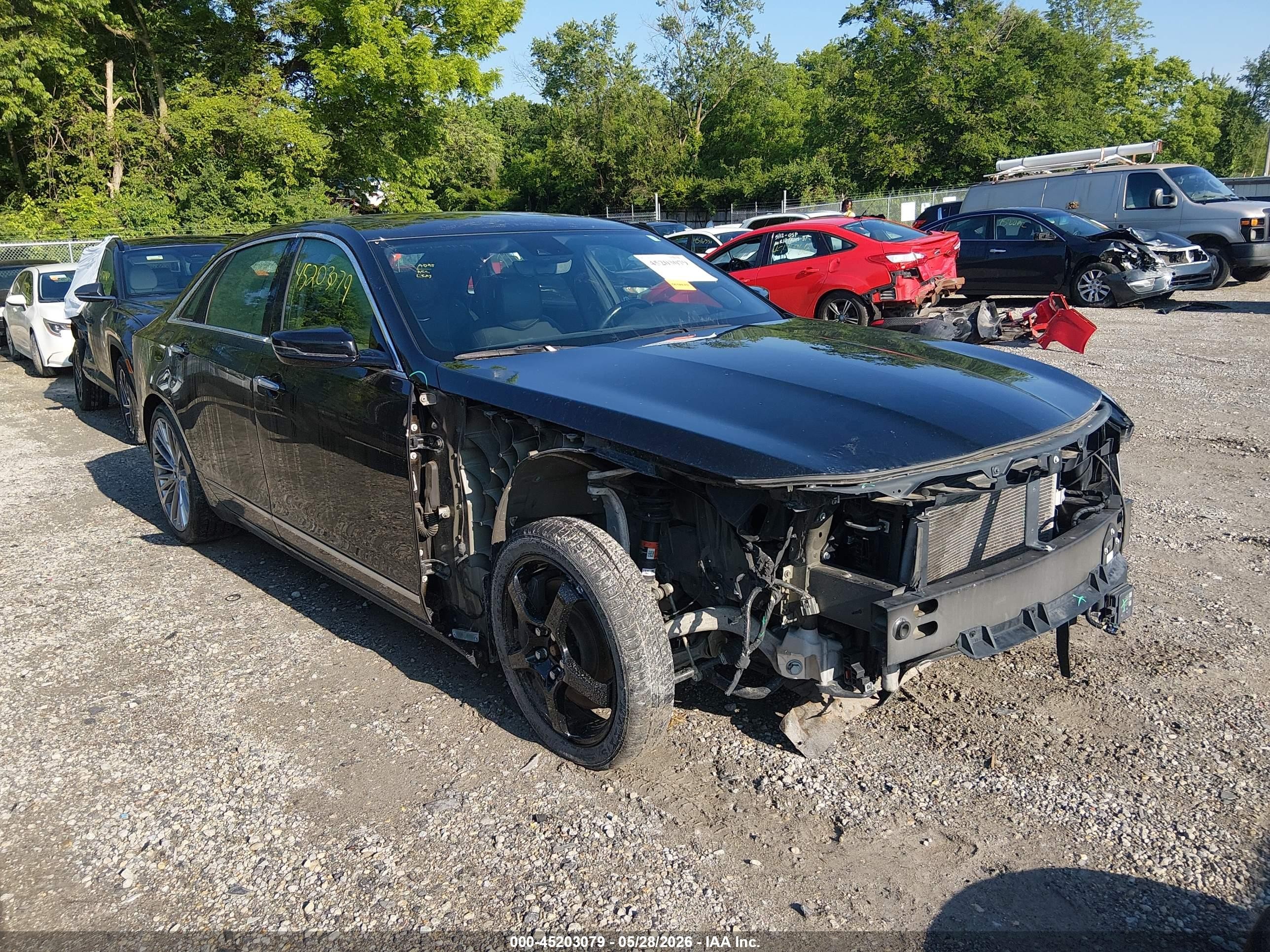 2020 Cadillac CT6 Premium Luxury, VIN 1G6KE5RS2LU102279 — Front end