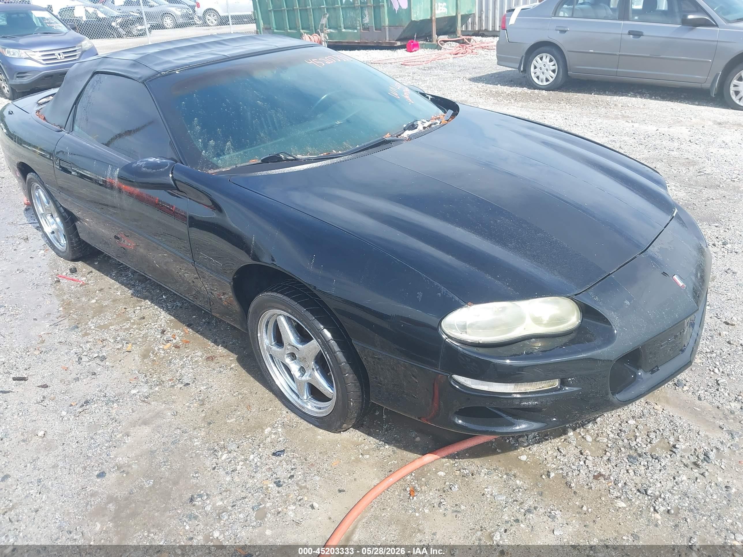 1999 Chevrolet Camaro Z28, VIN 2G1FP32G5X2115017 — Front end