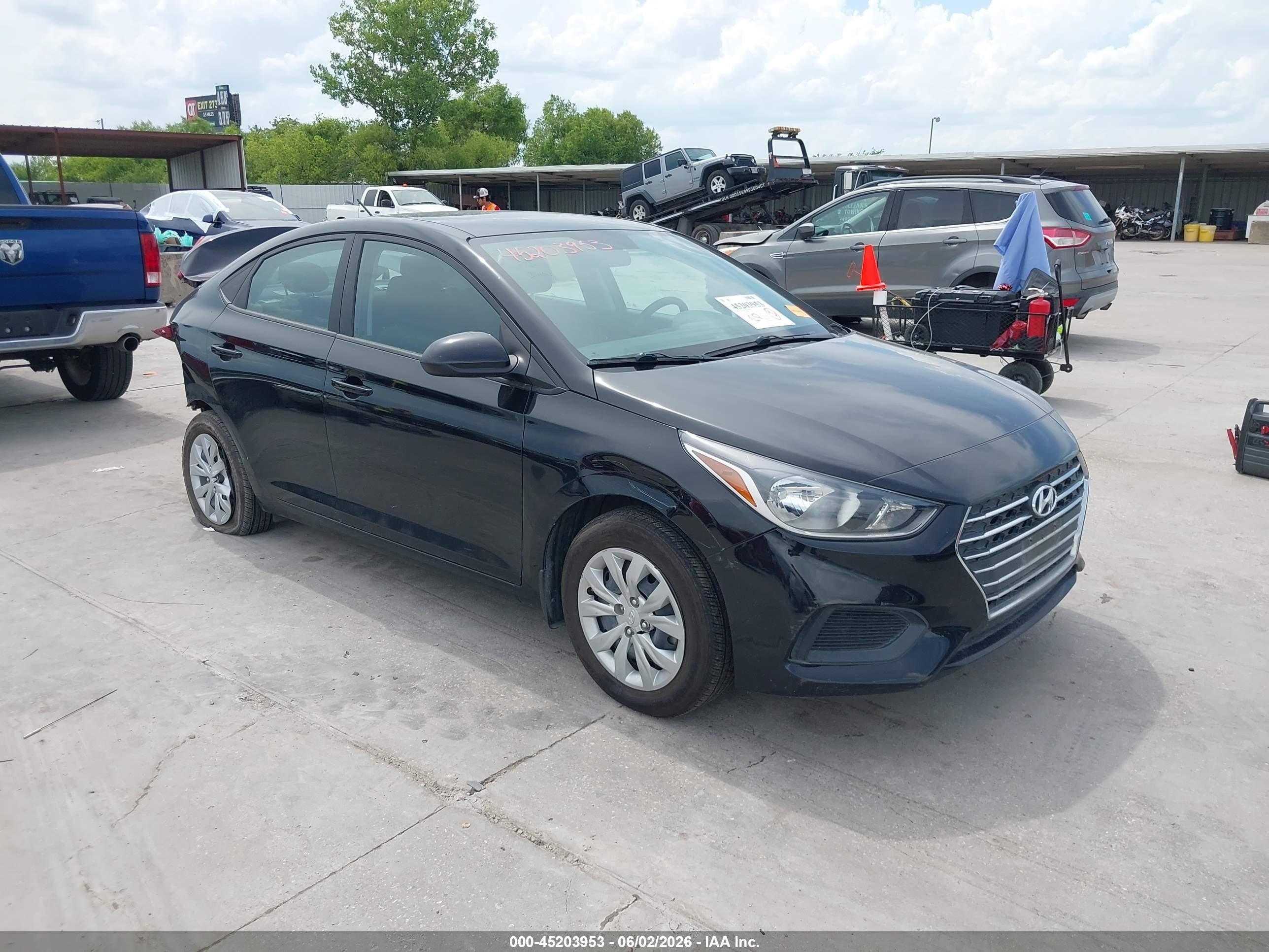 2022 Hyundai Accent SEL, VIN 3KPC24A60NE167636 — Rear end
