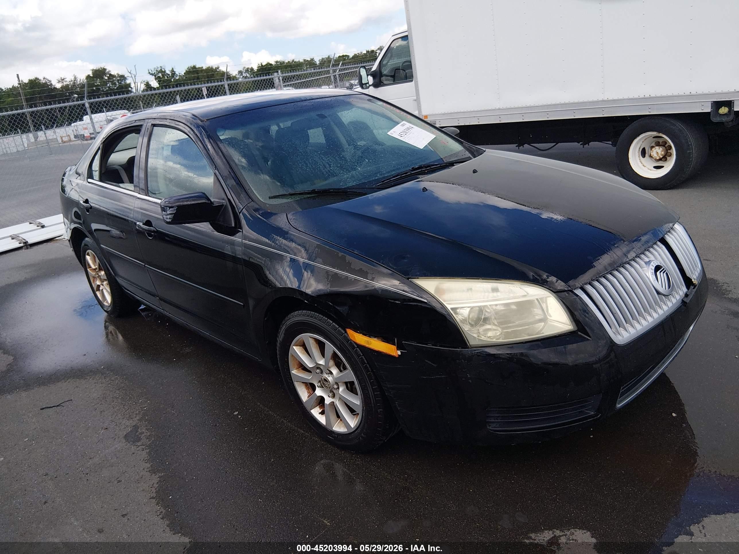 2006 Mercury Milan, VIN 3MEFM07126R639131 — Normal wear