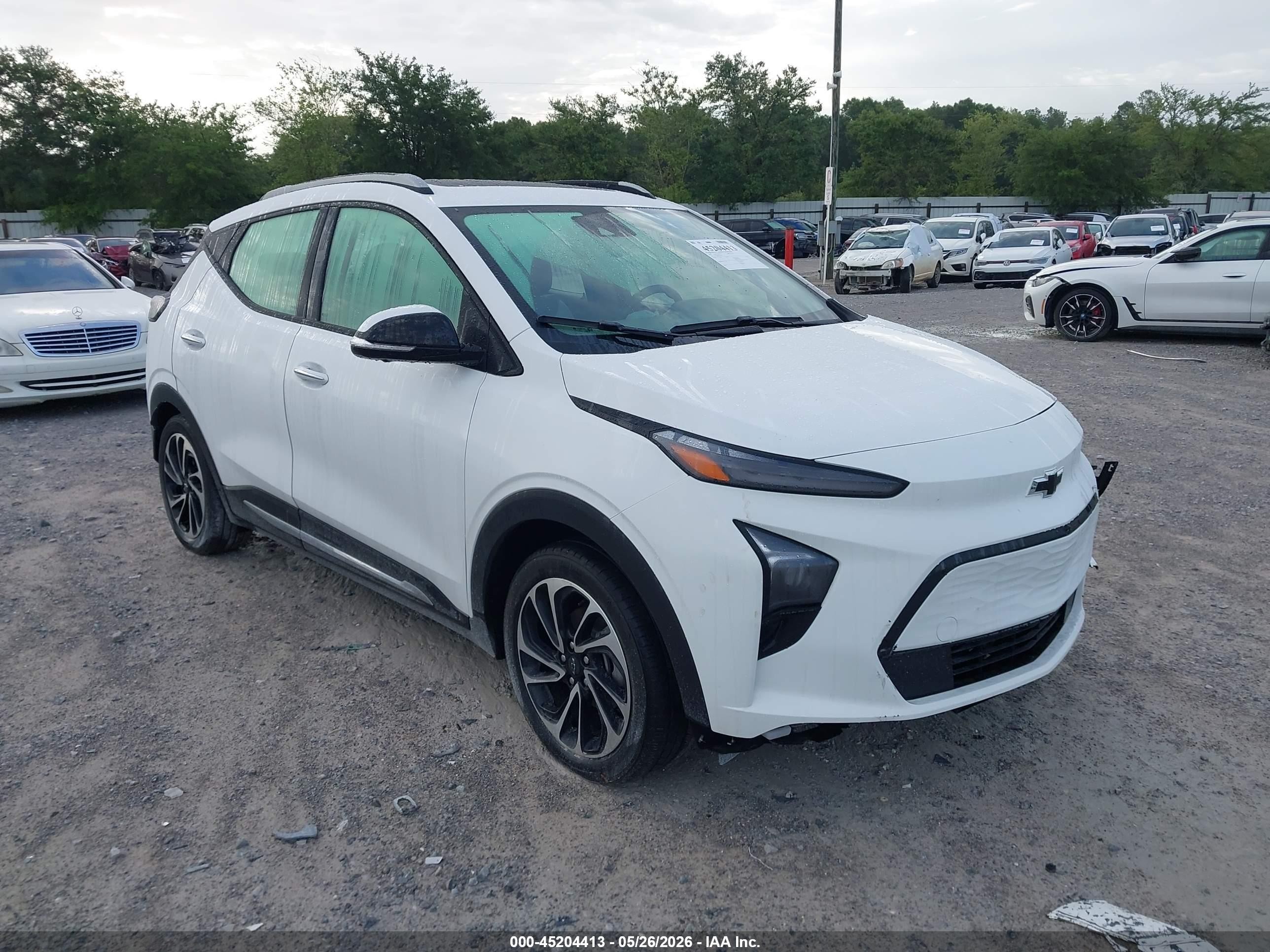 2023 Chevrolet Bolt EUV Premier, VIN 1G1FZ6S08P4110578 — Front end