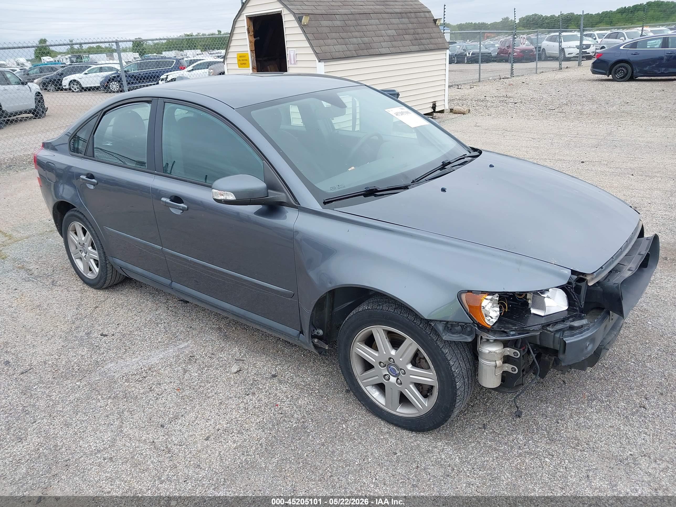 2007 Volvo S40 2.4L, VIN YV1MS382572265220 — Перед