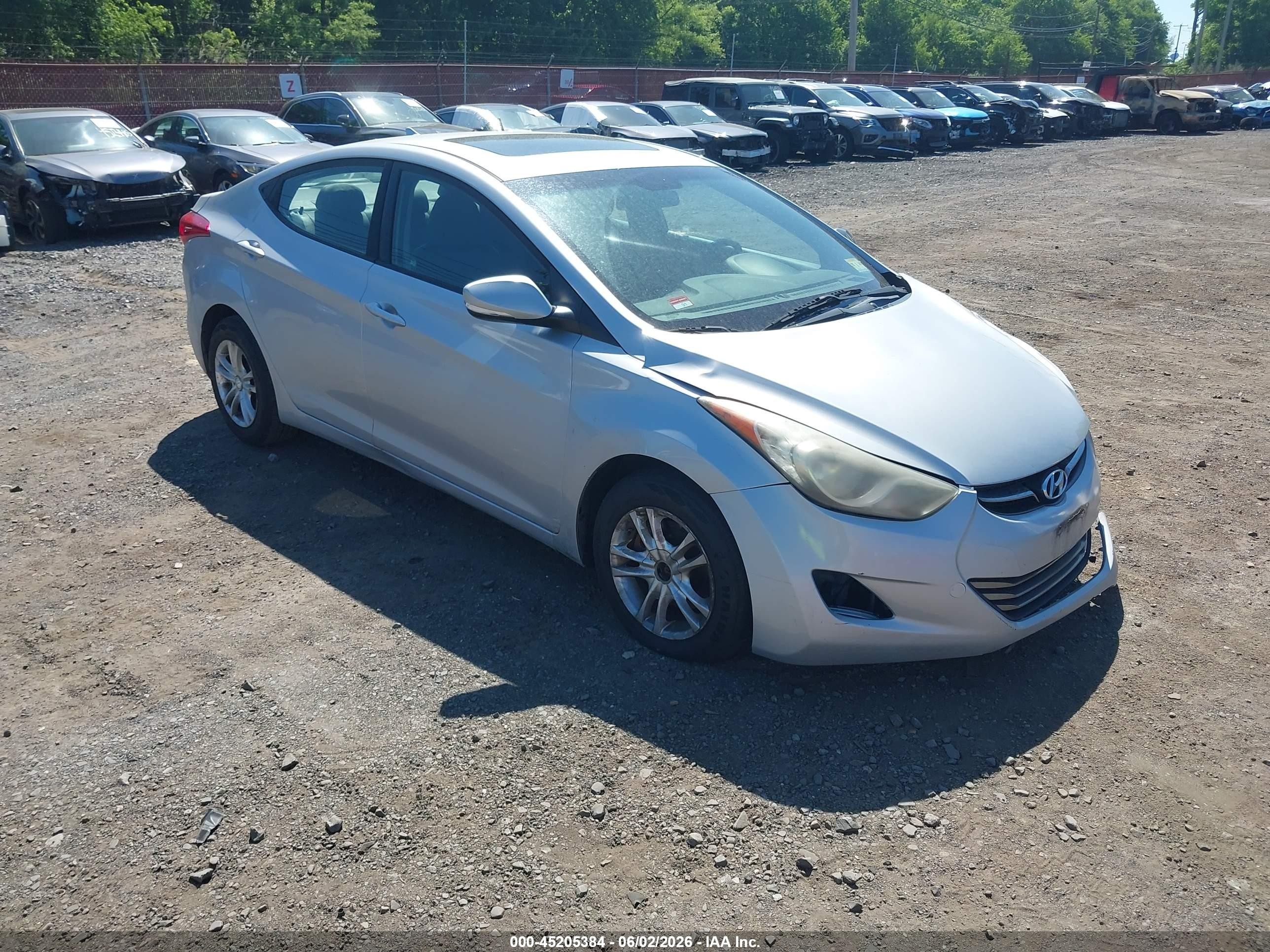 2011 Hyundai Elantra GLS, VIN 5NPDH4AE0BH020735 — Front end