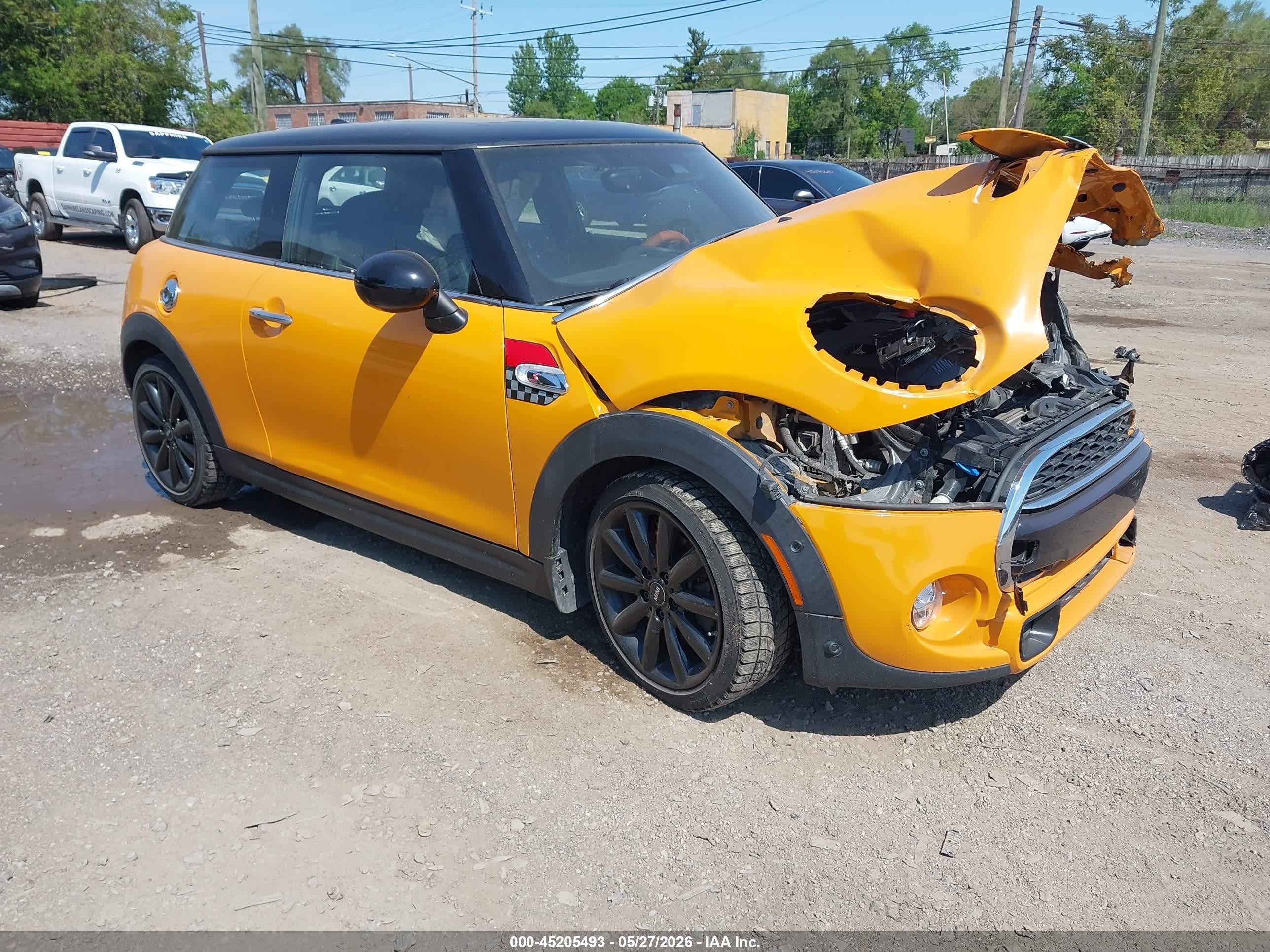 2018 MINI Hardtop Cooper S, VIN WMWXP7C58J2C62428 — Front end