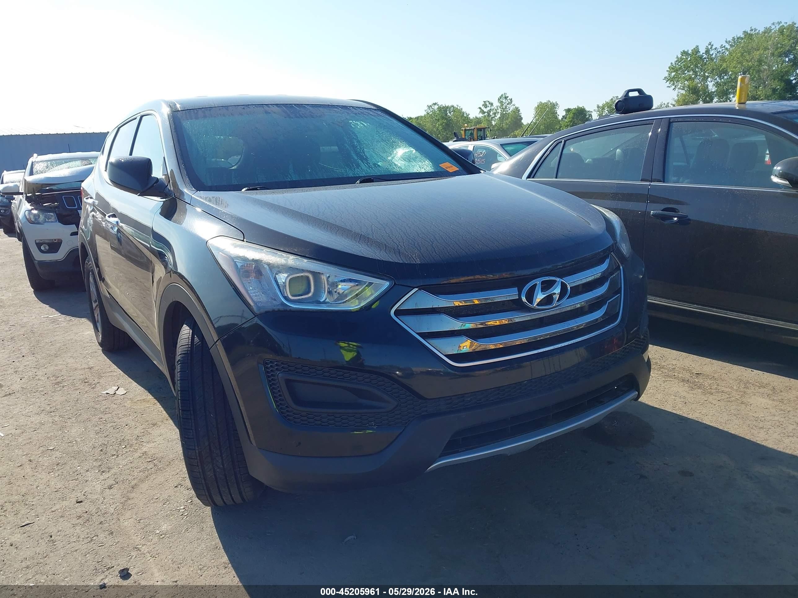 2016 Hyundai Santa Fe, VIN 5XYZTDLB4GG378040 — Undercarriage