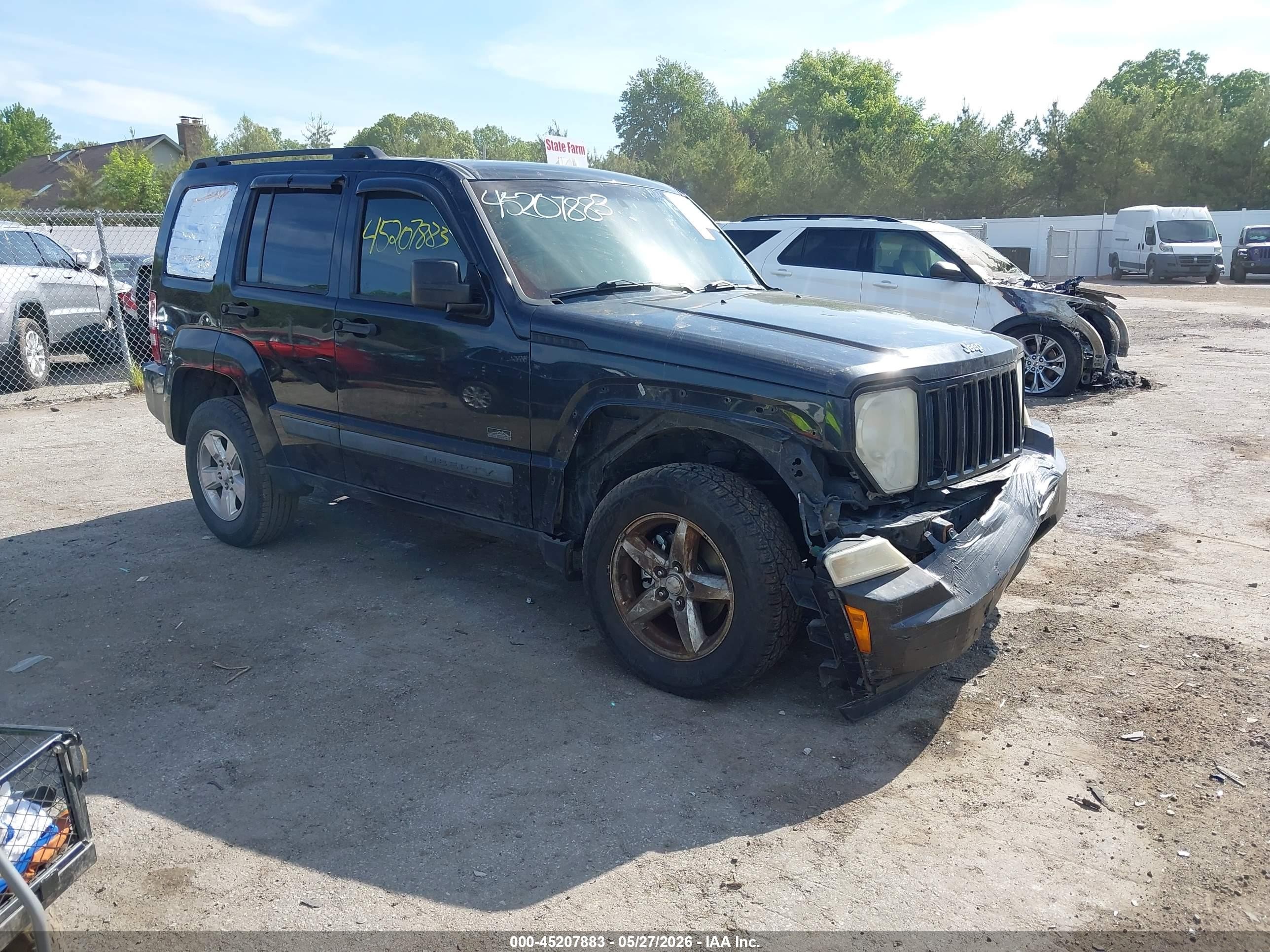 2009 Jeep Liberty Sport, VIN 1J8GN28KX9W544722 — Interior fire