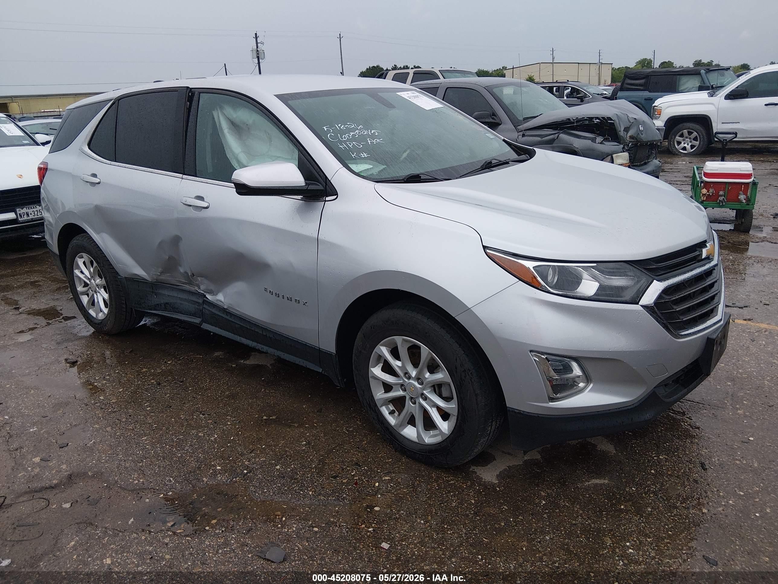 2018 Chevrolet Equinox LT, VIN 2GNAXJEV7J6334648 — Side