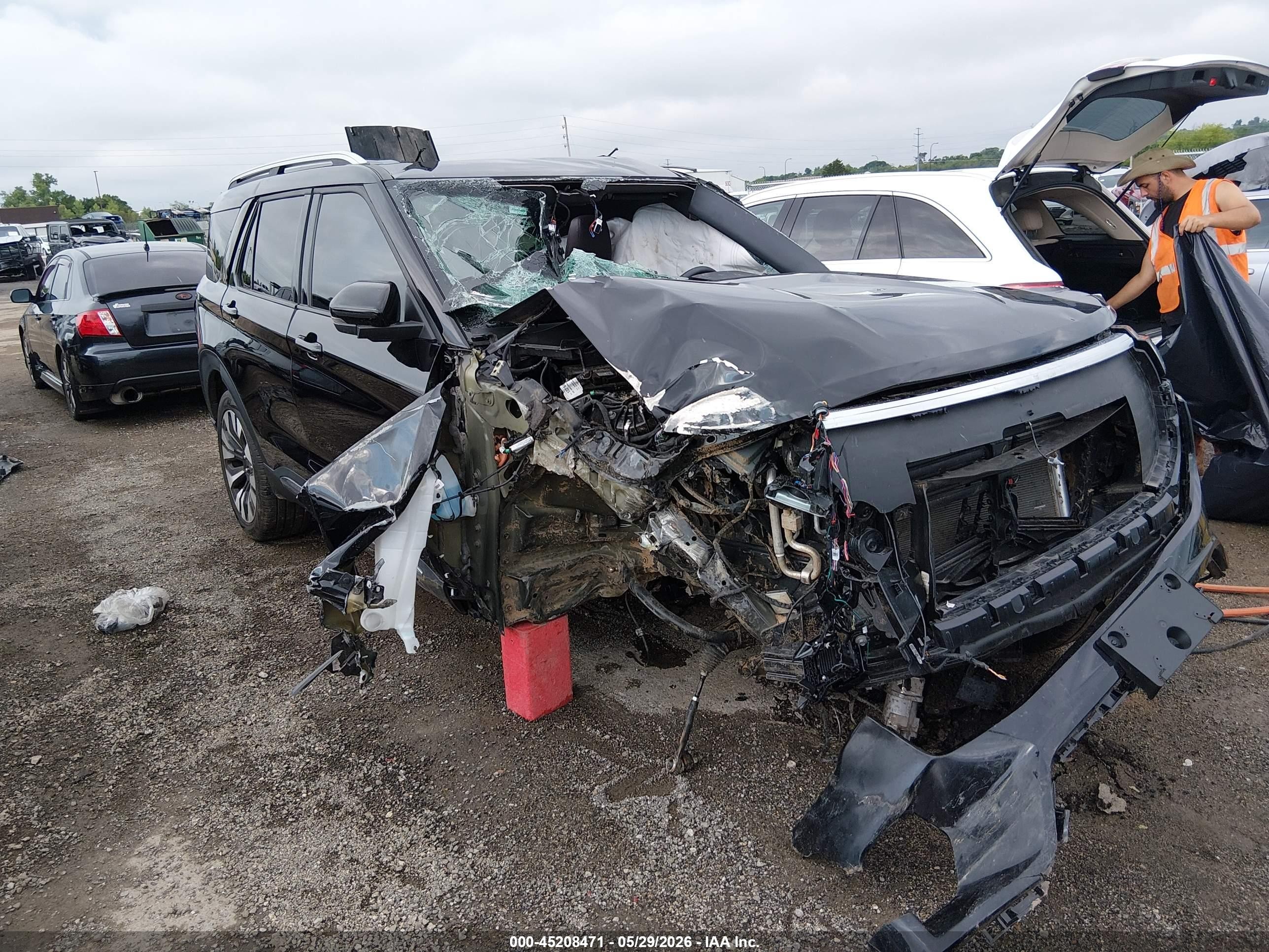 2025 Ford Explorer Platinum, VIN 1FMUK8HH6SGB81471 — Biohazard / chemical