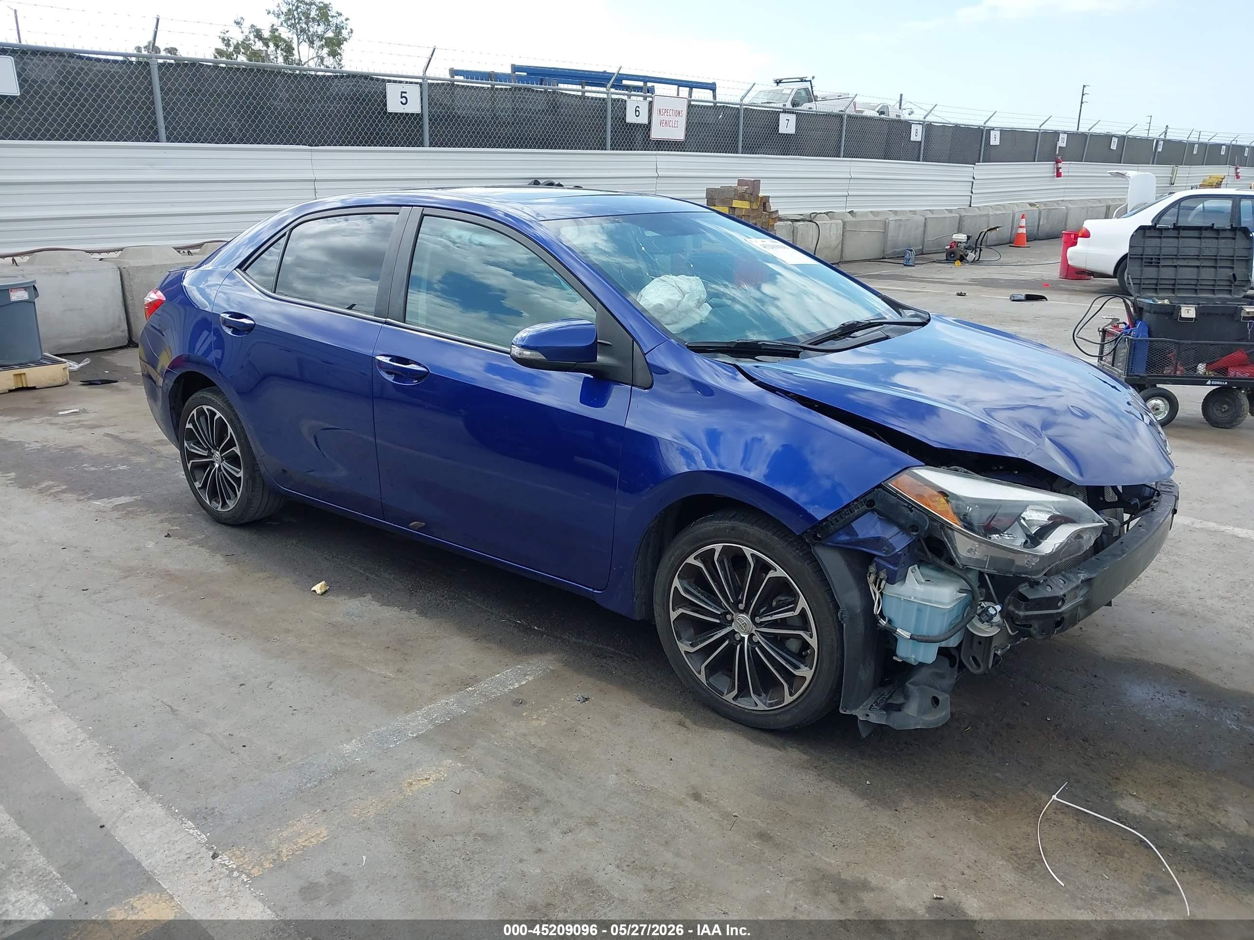 2014 Toyota Corolla S Premium, VIN 5YFBURHE6EP005010 — Front end
