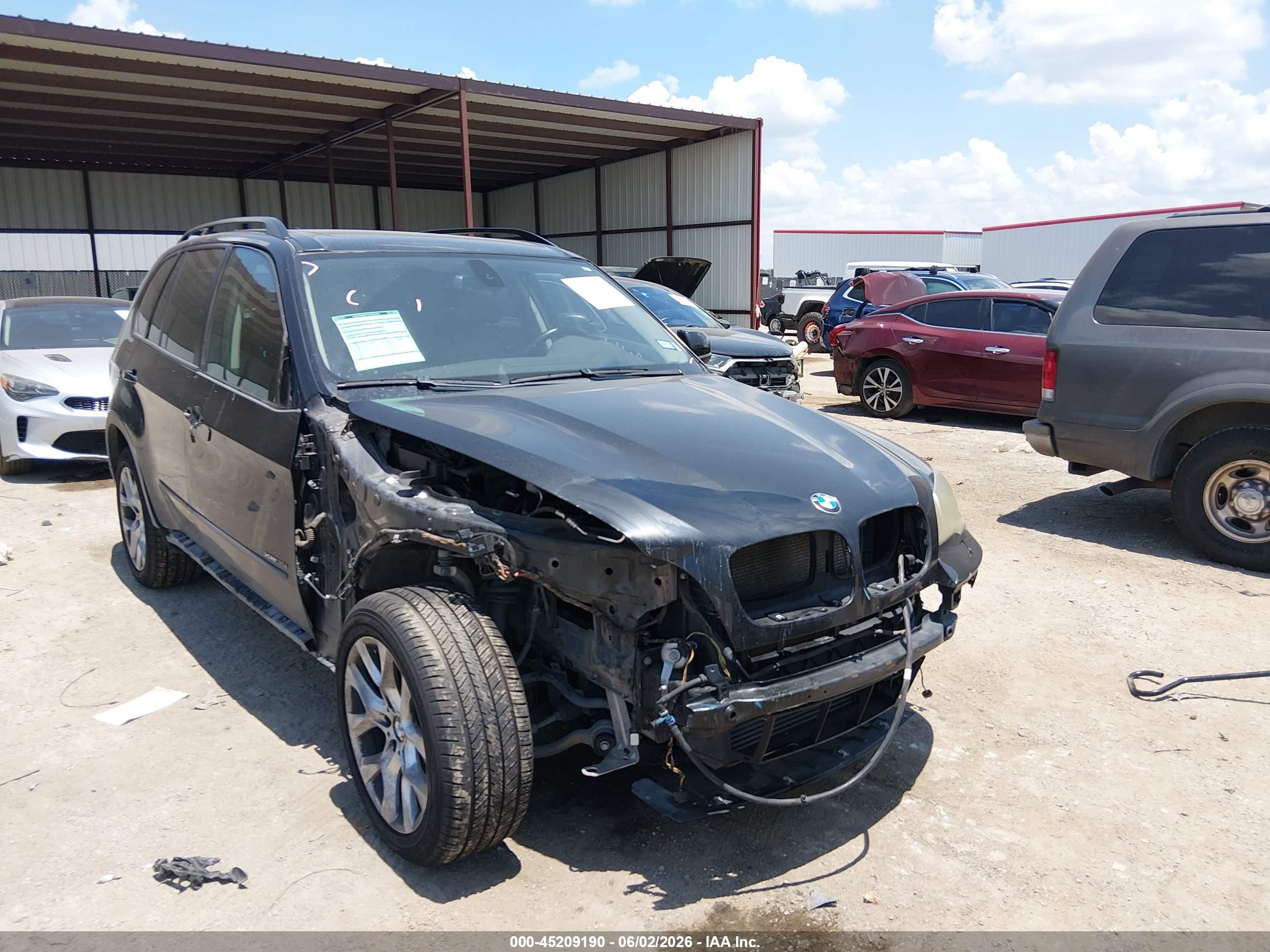 2011 BMW X5 35i, VIN 5UXZV4C53BL412971 — Перед