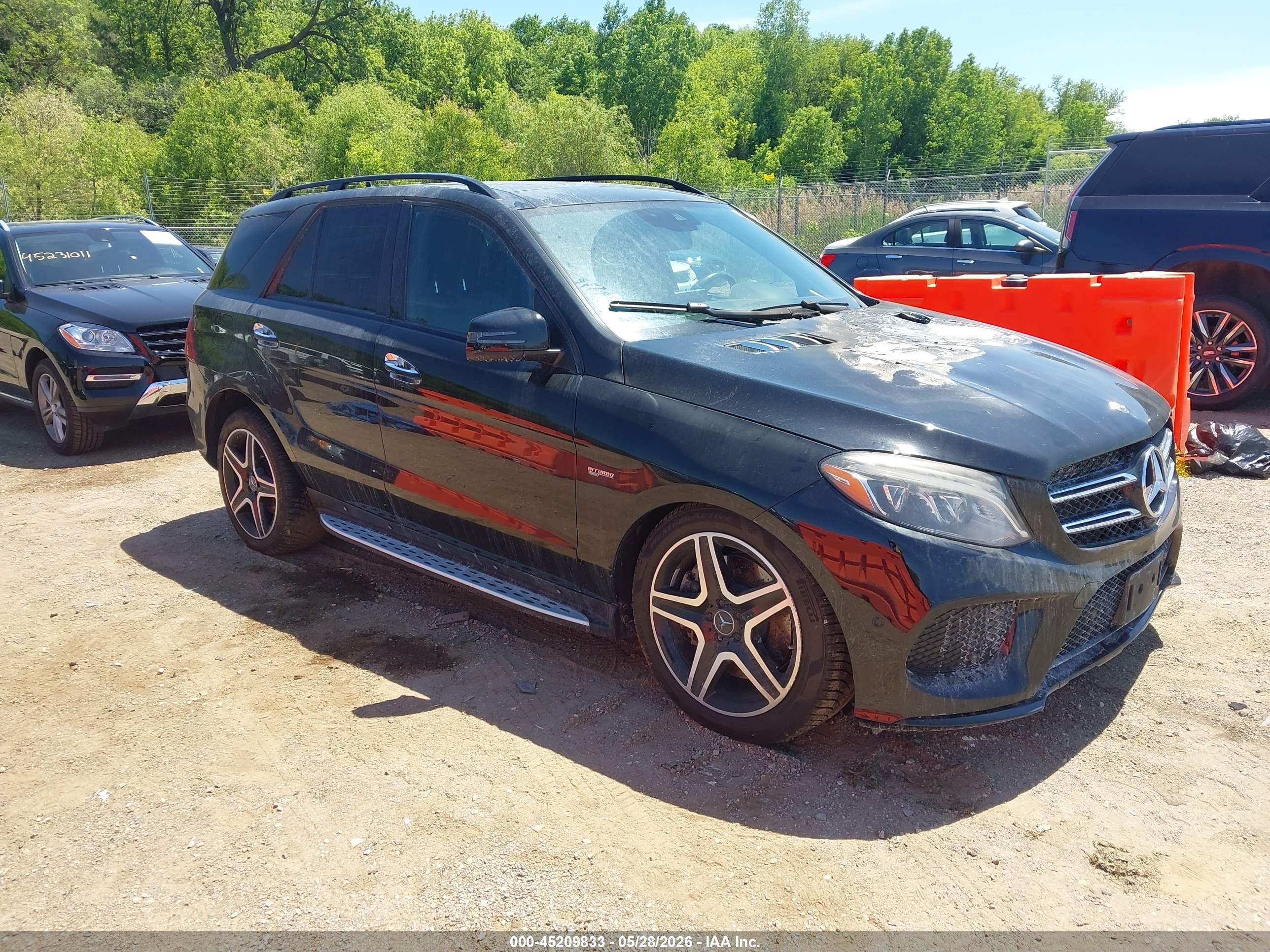 2018 Mercedes-Benz GLE 43 AMG, VIN 4JGDA6EB2JB024653 — Engine fire
