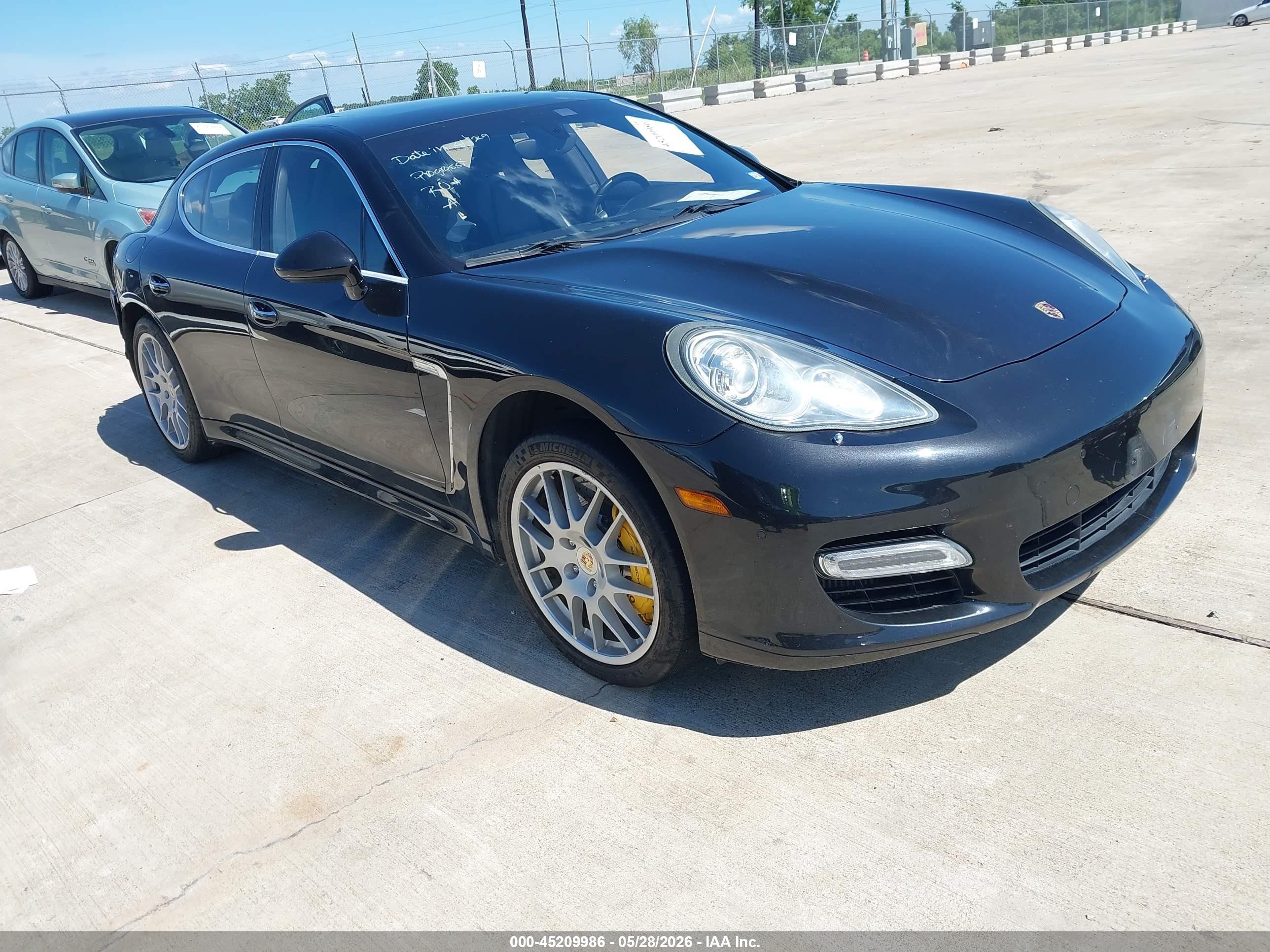 2010 Porsche Panamera Turbo, VIN WP0AC2A77AL090105 — Фото с аукциона