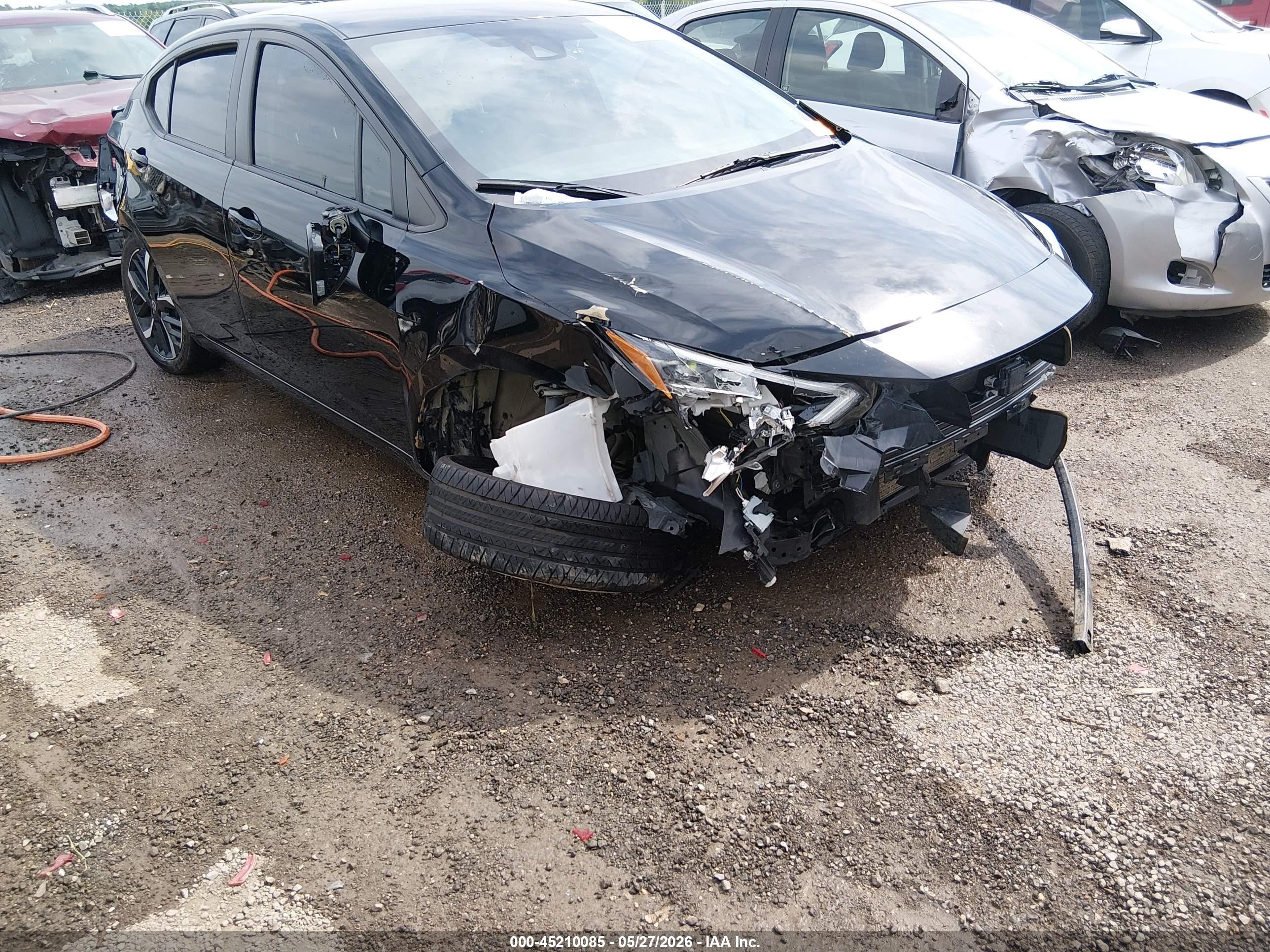 2023 Nissan Versa SR, VIN 3N1CN8FV9PL838270 — Front end