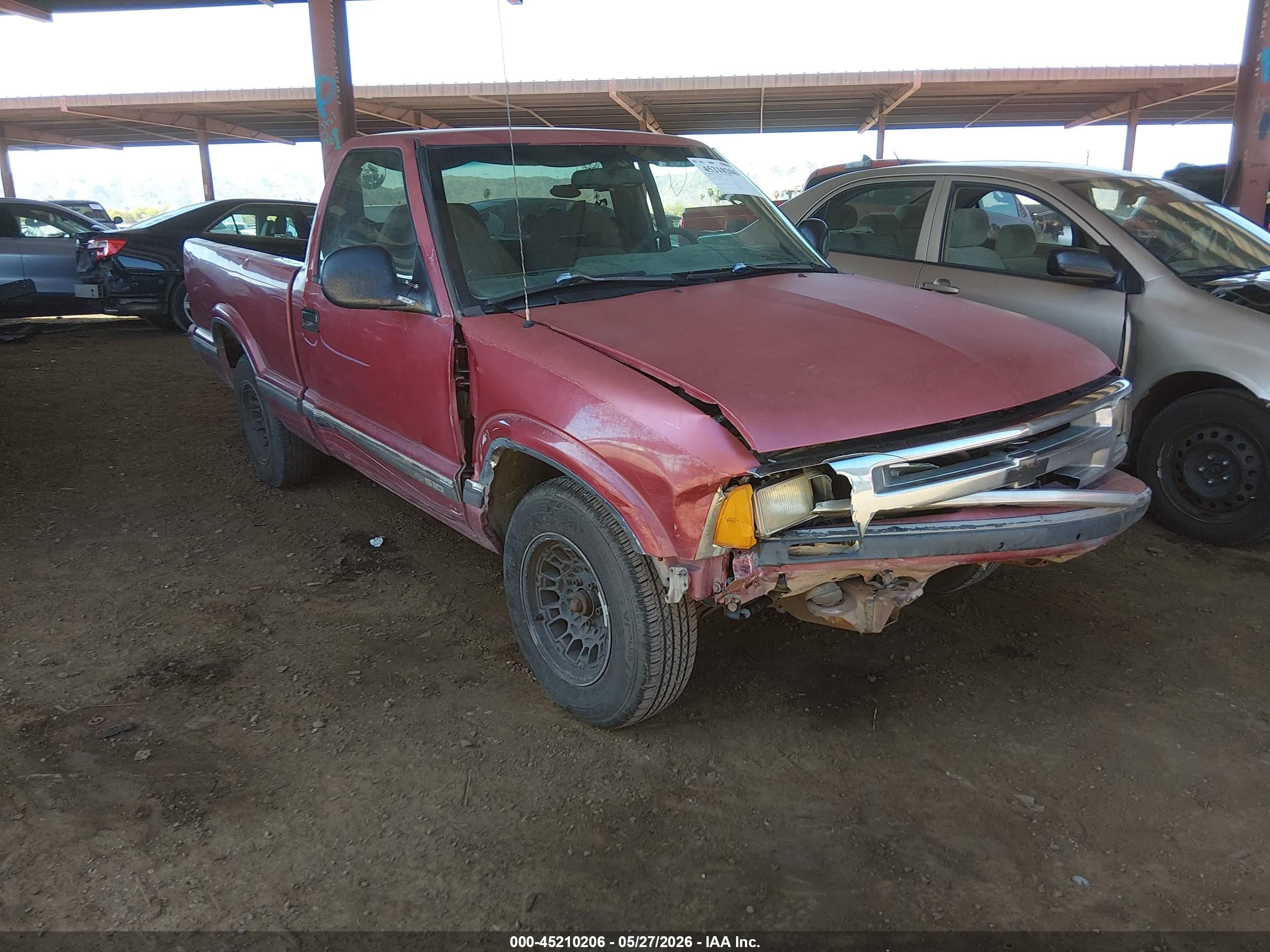 1997 Chevrolet S-10 LS, VIN 1GCCS1447VK112008 — All over