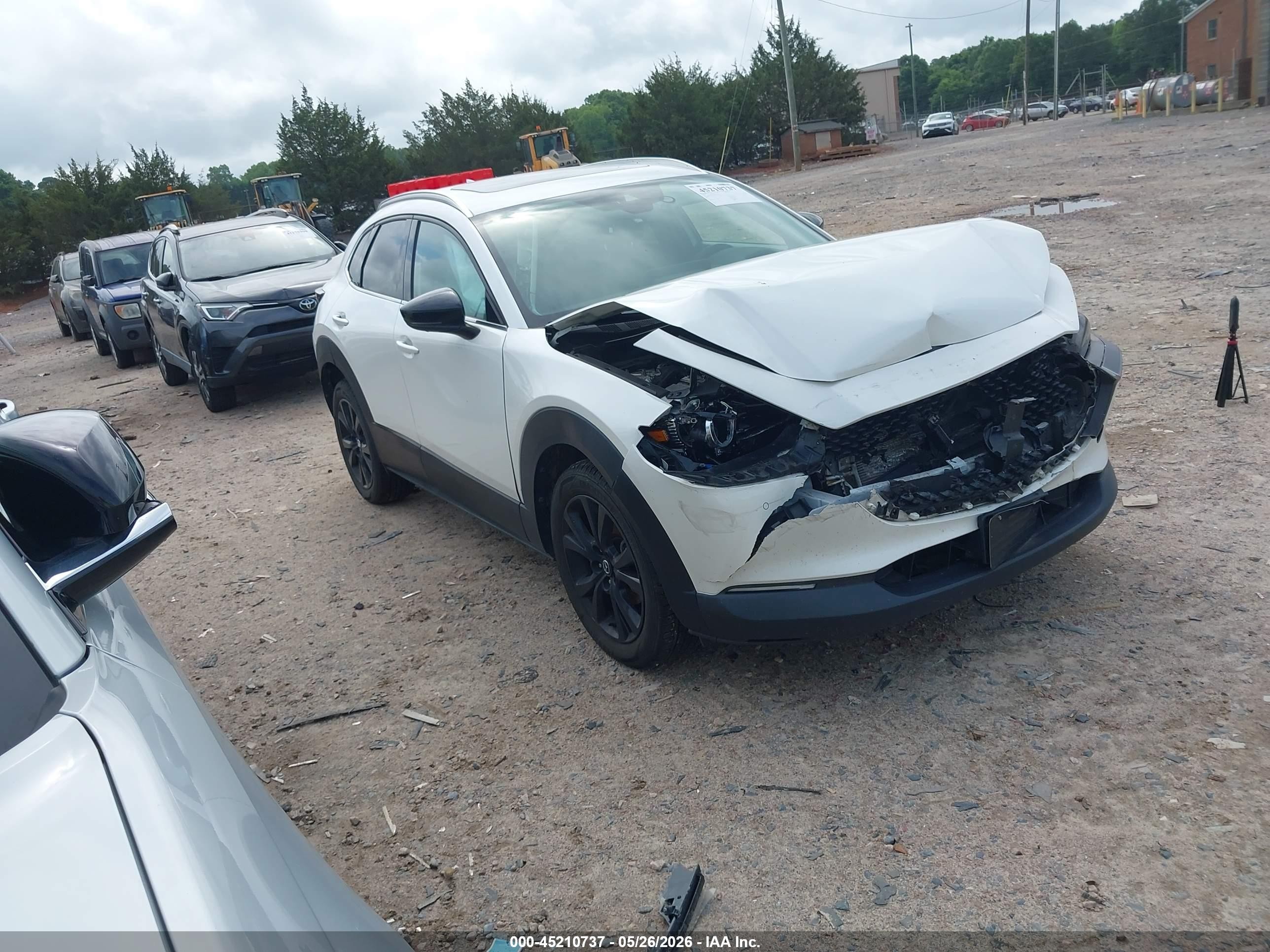 2022 Mazda CX-30 Premium Plus, VIN 3MVDMBEYXNM407780 — Front end