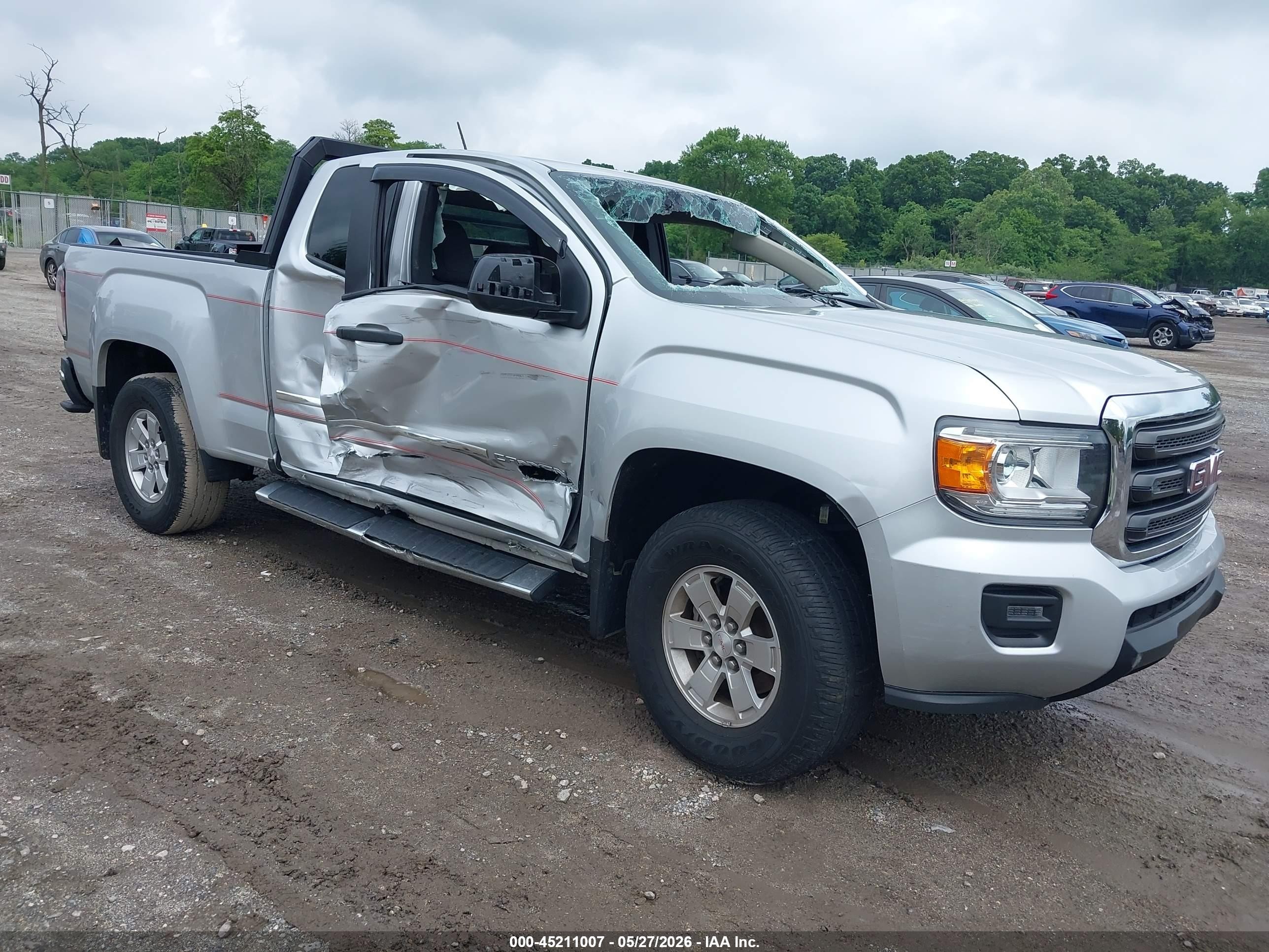 2019 GMC Canyon 2WD, VIN 1GTH5BEA6K1200802 — Side