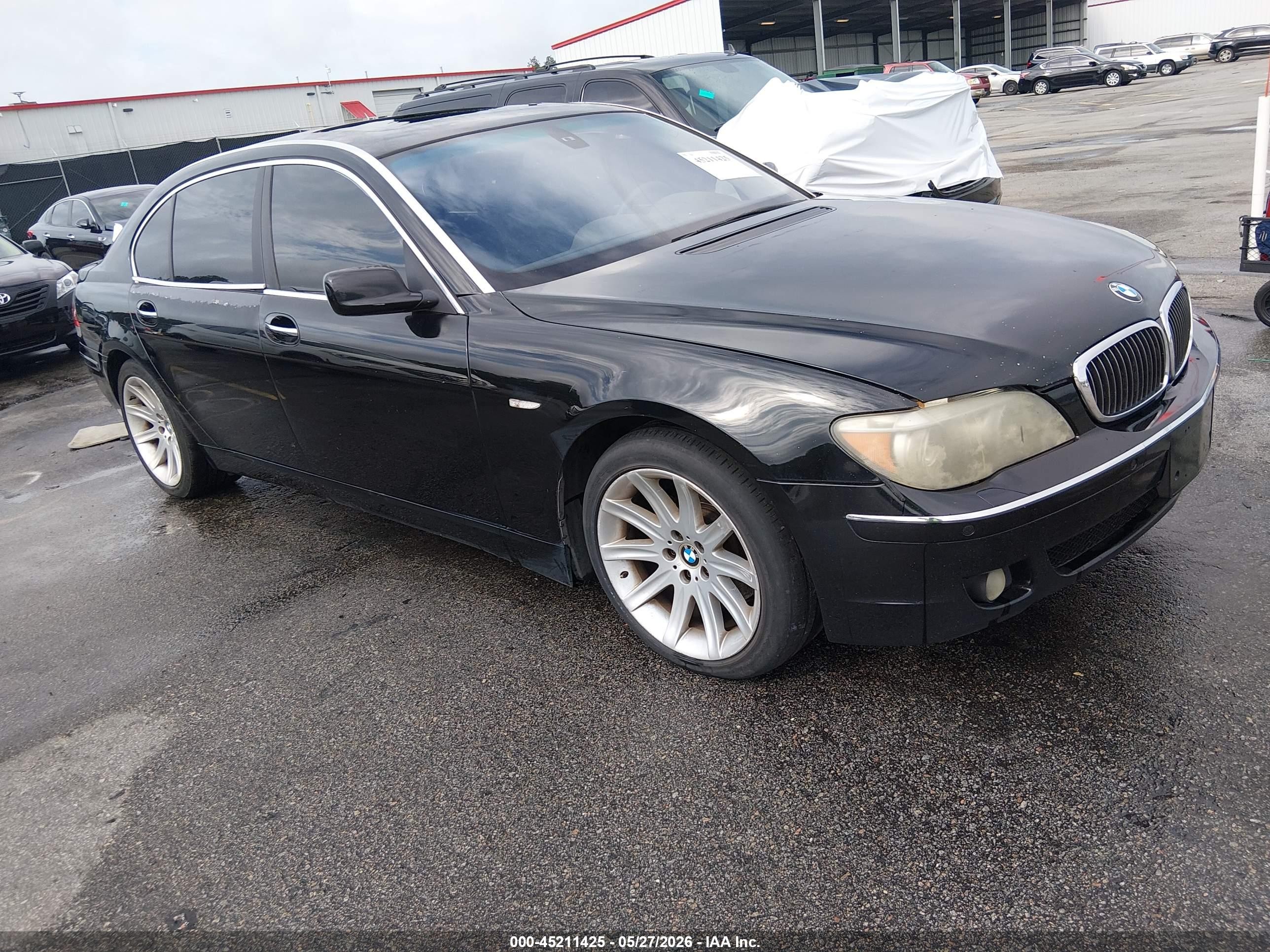 2006 BMW 7 Series 750Li, VIN WBAHN83556DT60597 — Side