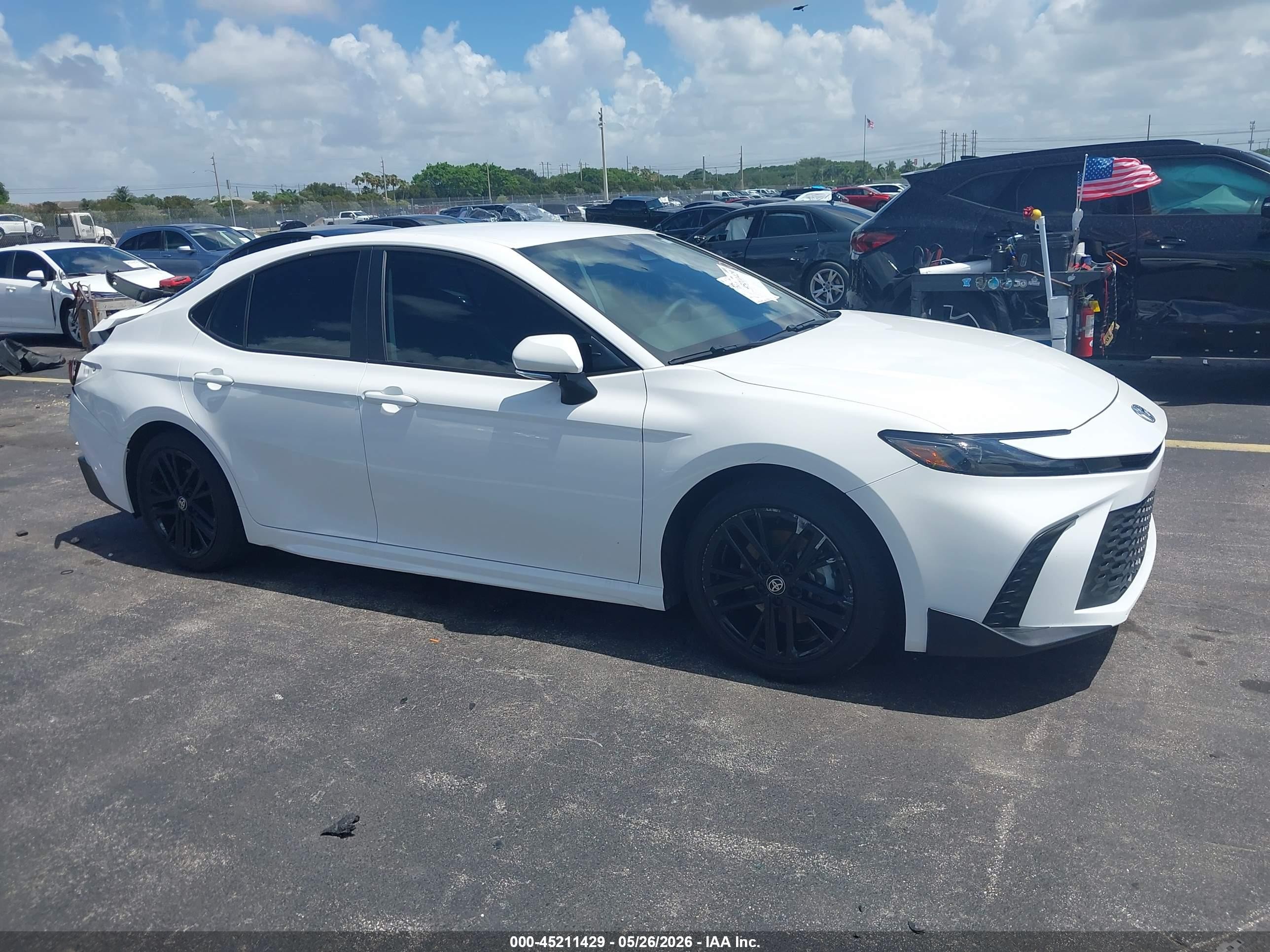 2025 Toyota Camry SE, VIN 4T1DAACK0SU208632 — Rear end