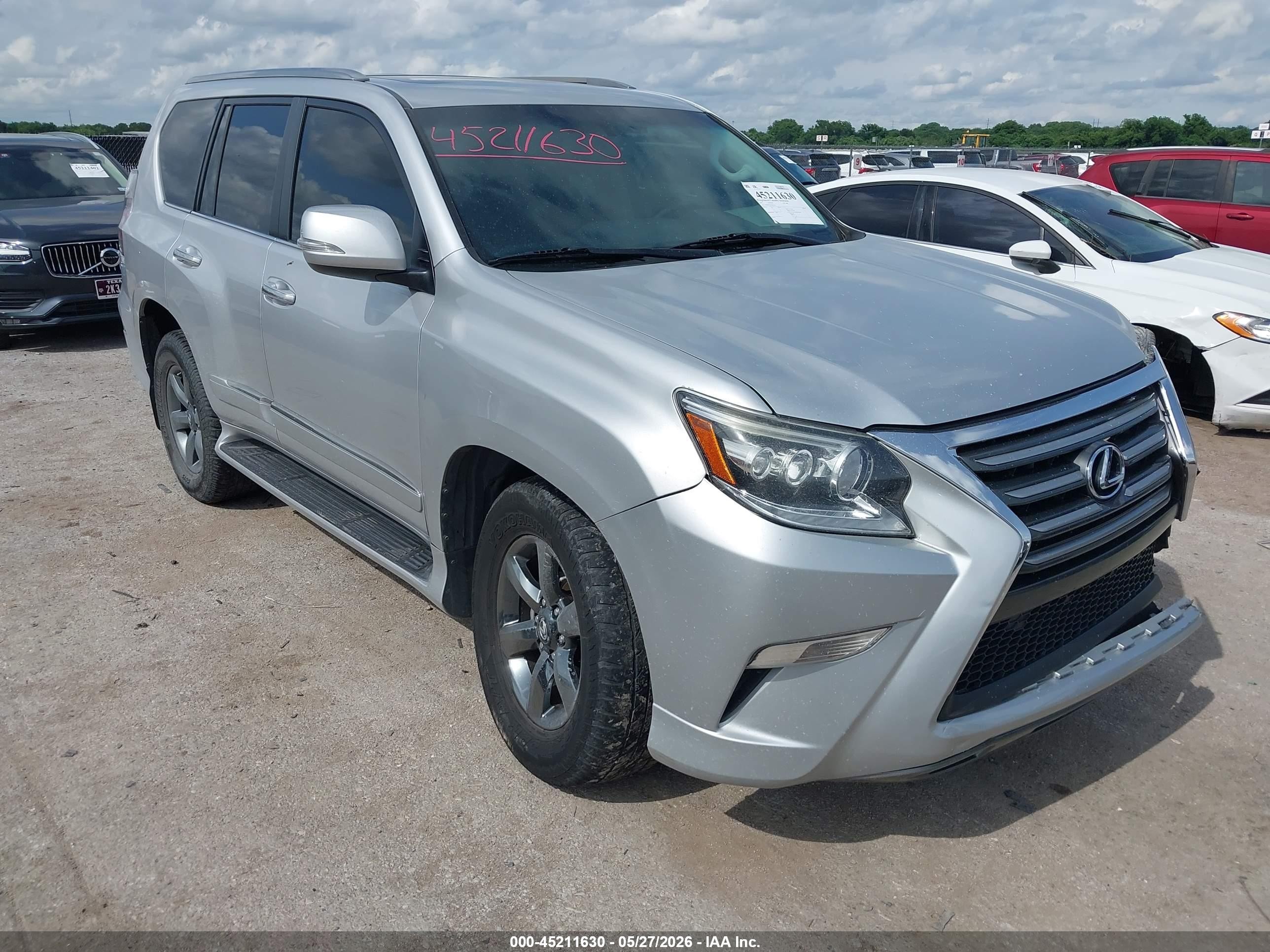 2015 Lexus GX 460, VIN JTJBM7FX3F5091350 — Front end