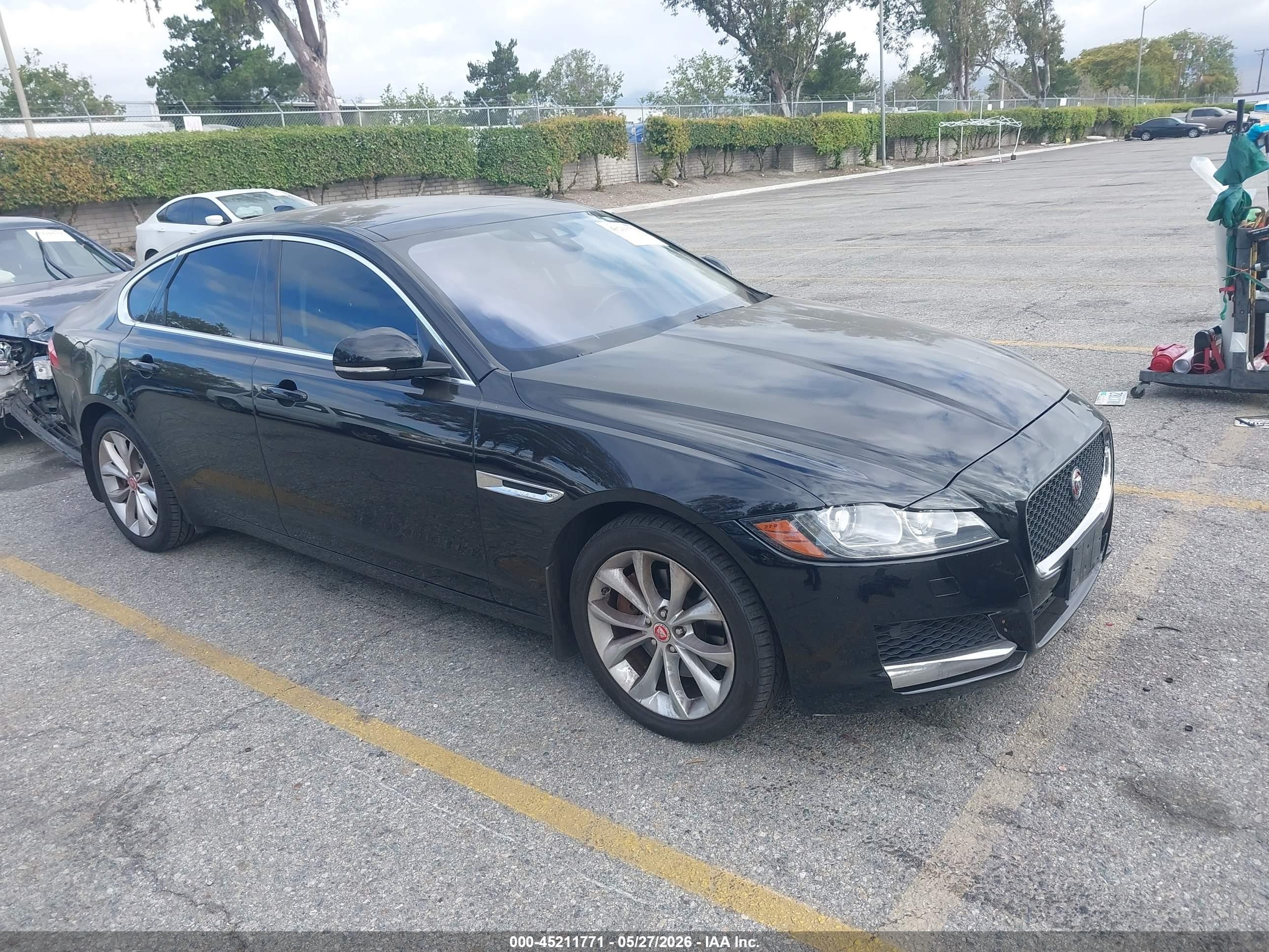 2019 Jaguar XF 25t Premium, VIN SAJBJ4FX1KCY79223 — Undercarriage