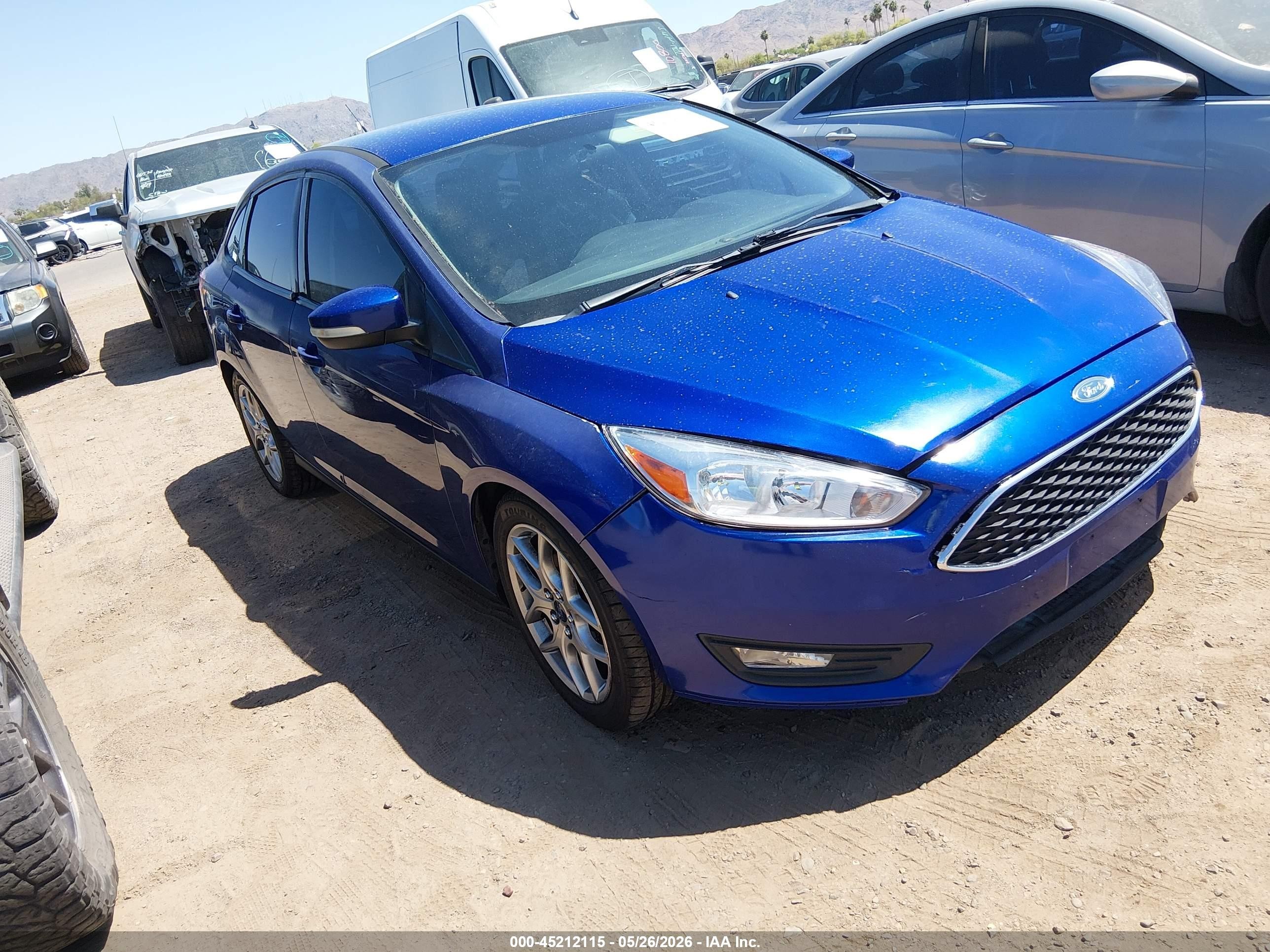 2015 Ford Focus SE, VIN 1FADP3F27FL342212 — Normal wear