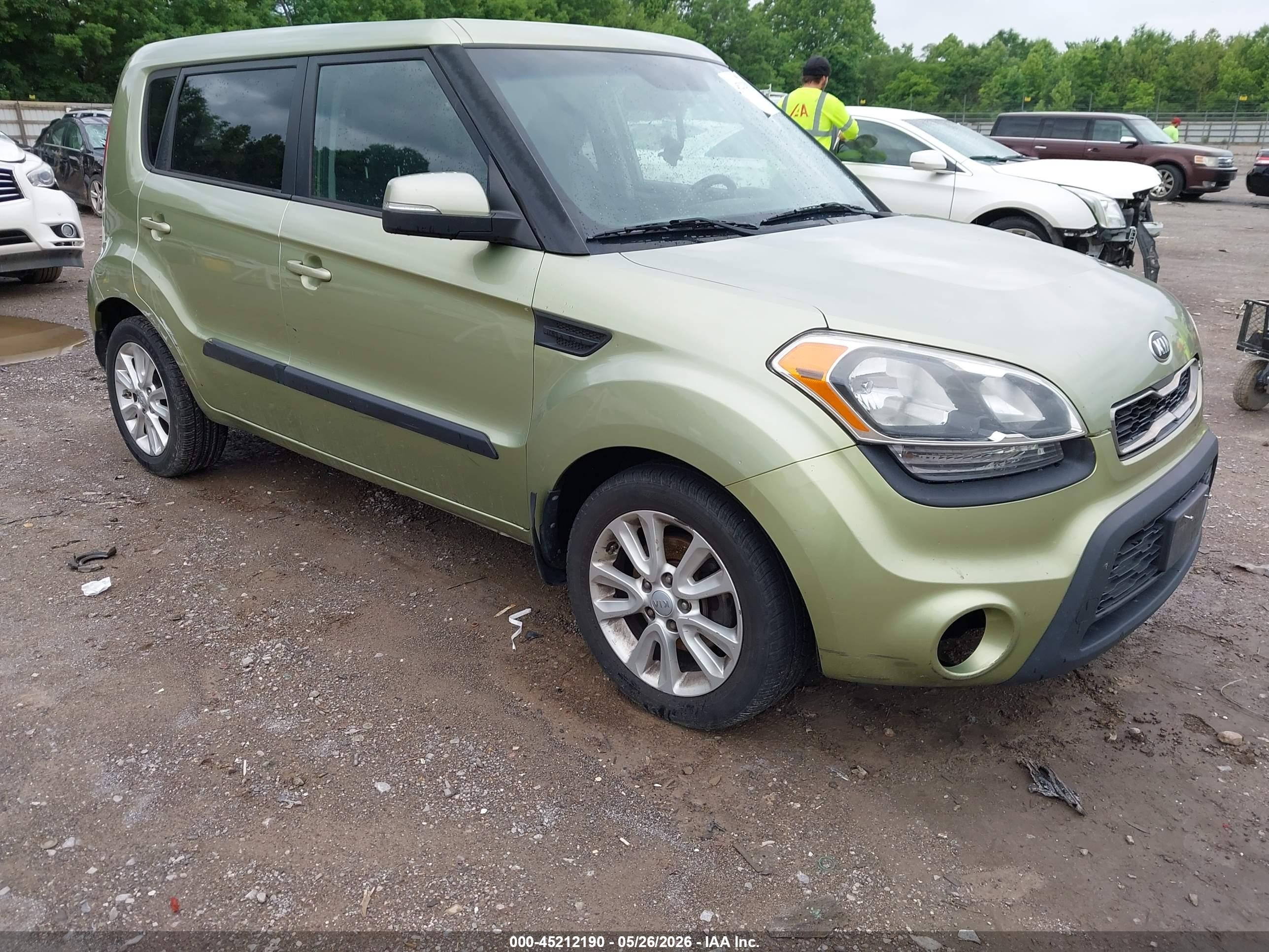 2013 Kia Soul +, VIN KNDJT2A62D7540120 — Normal wear