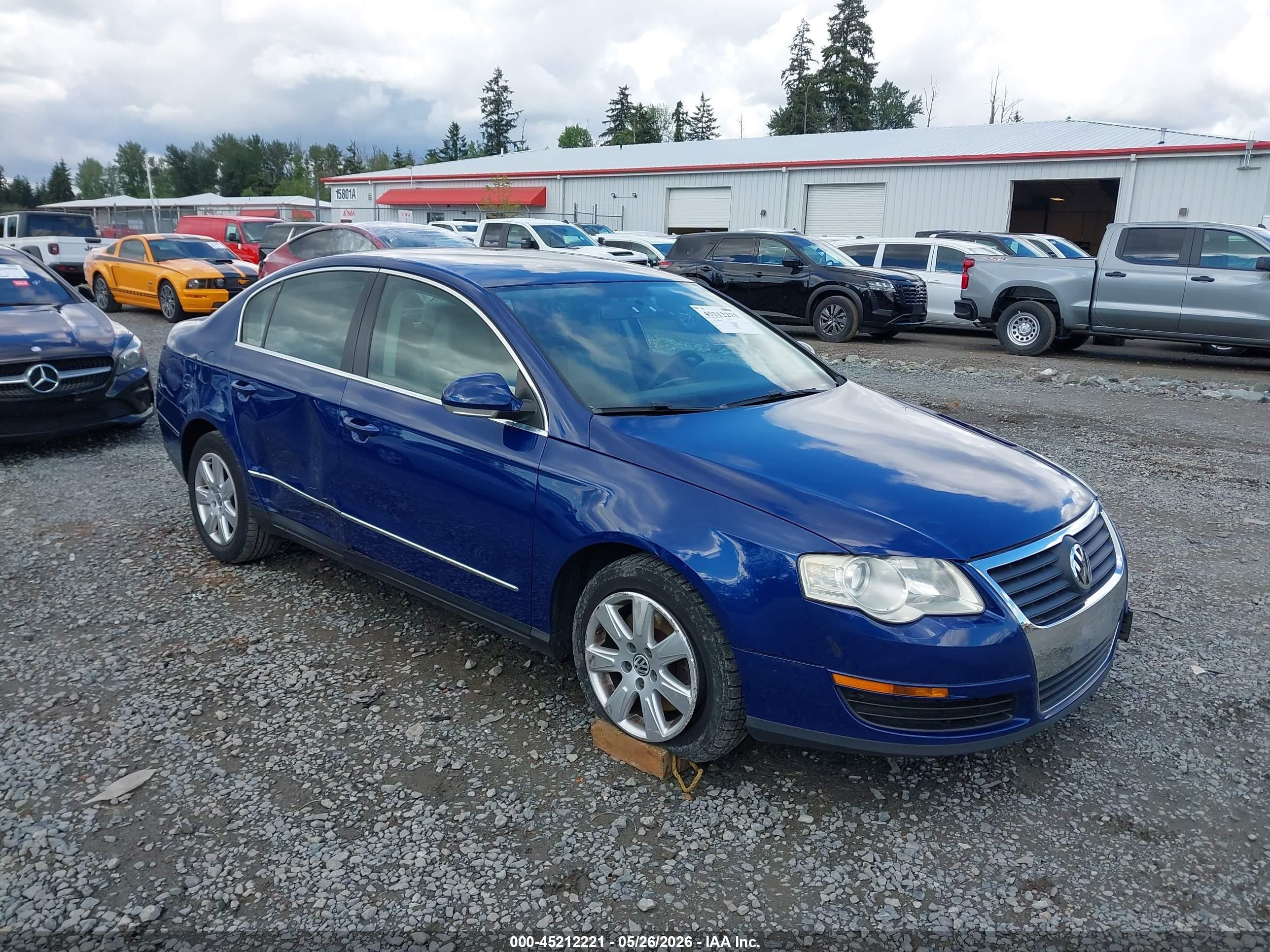 2008 Volkswagen Passat Turbo, VIN WVWJK73CX8P089981 — Front end