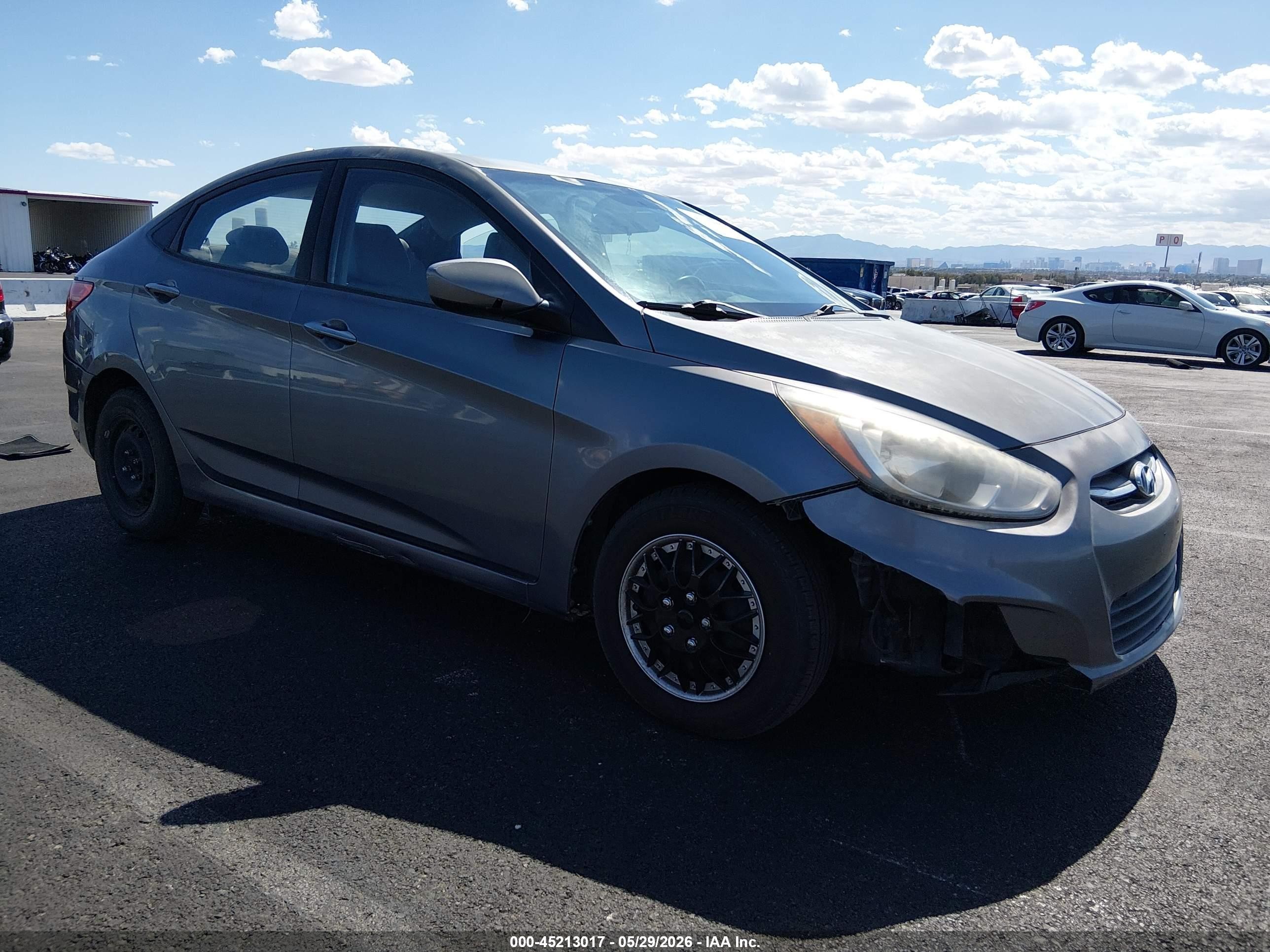 2015 Hyundai Accent GLS, VIN KMHCT4AE9FU820418 — Normal wear