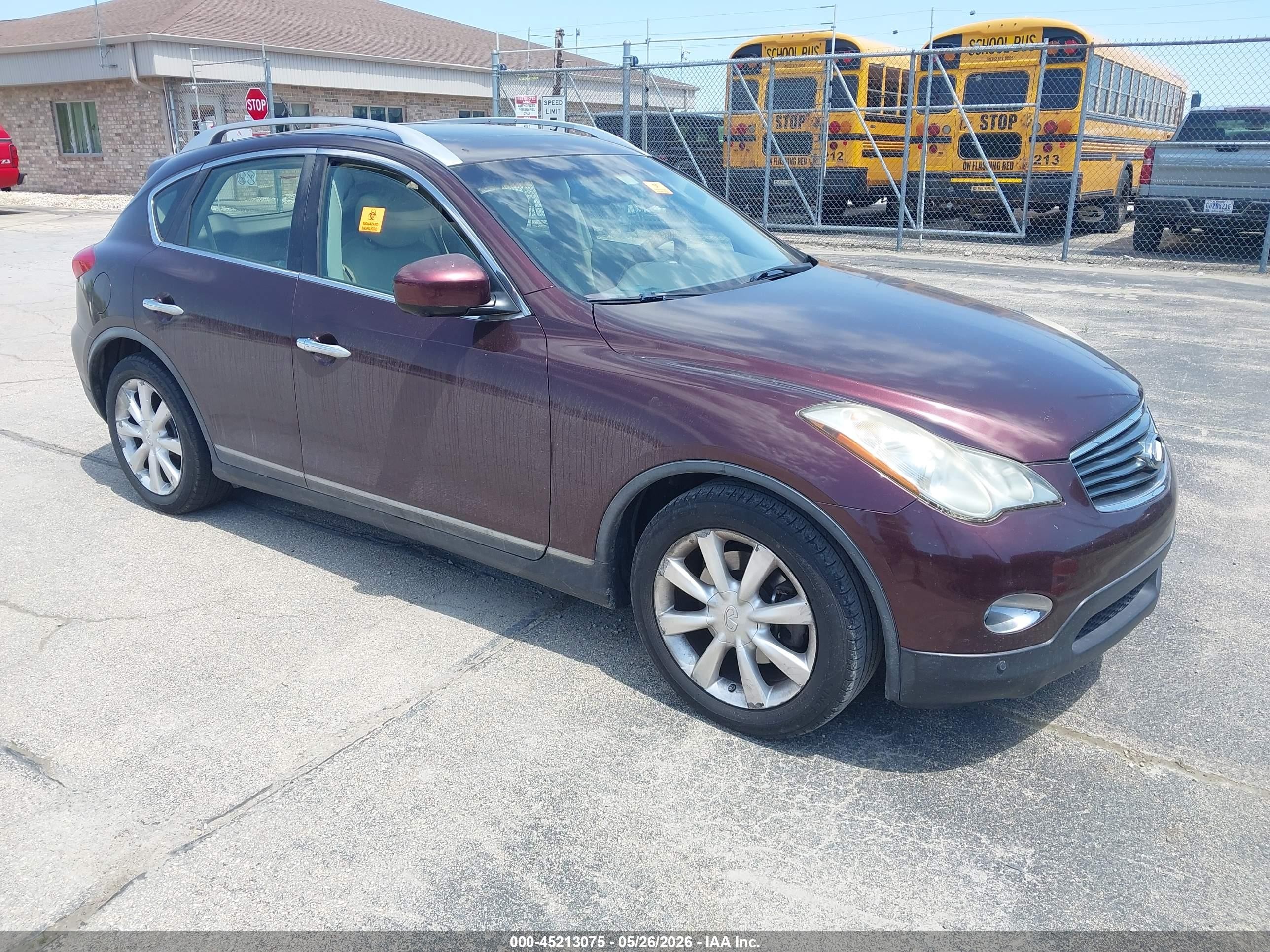 2011 Infiniti EX Journey, VIN JN1AJ0HP6BM801808 — Normal wear