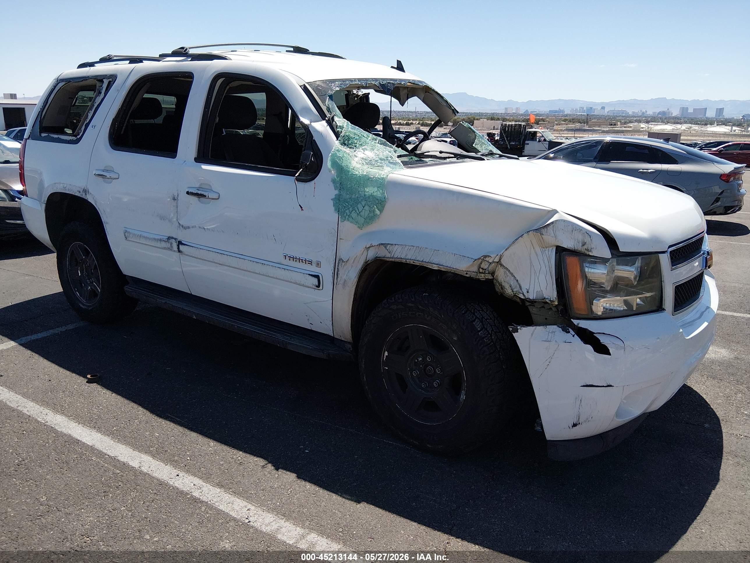 2007 Chevrolet Tahoe LT, VIN 1GNFK13067J113338 — Бок