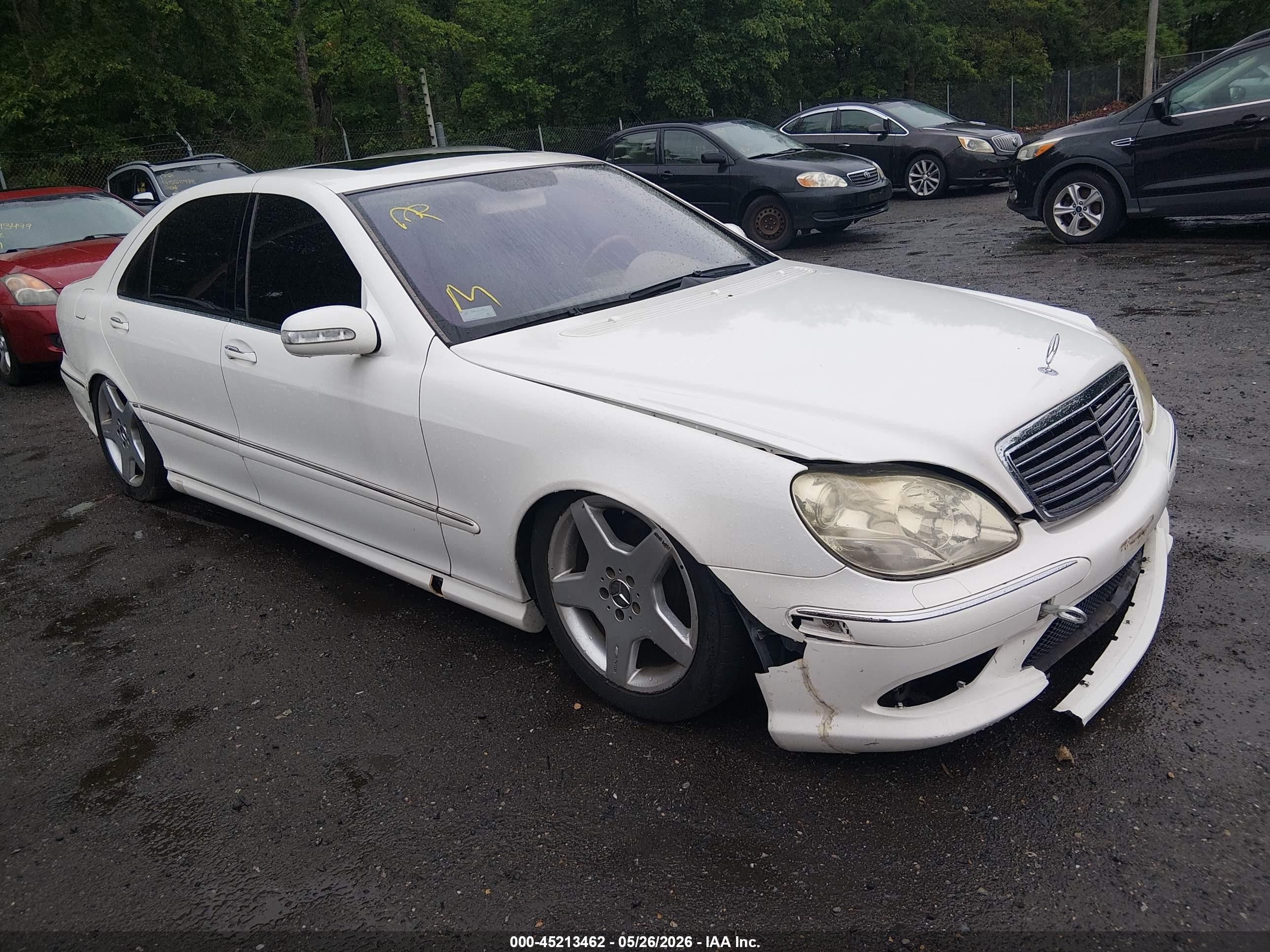 2004 Mercedes-Benz S 500, VIN WDBNG75J44A425571 — Undercarriage
