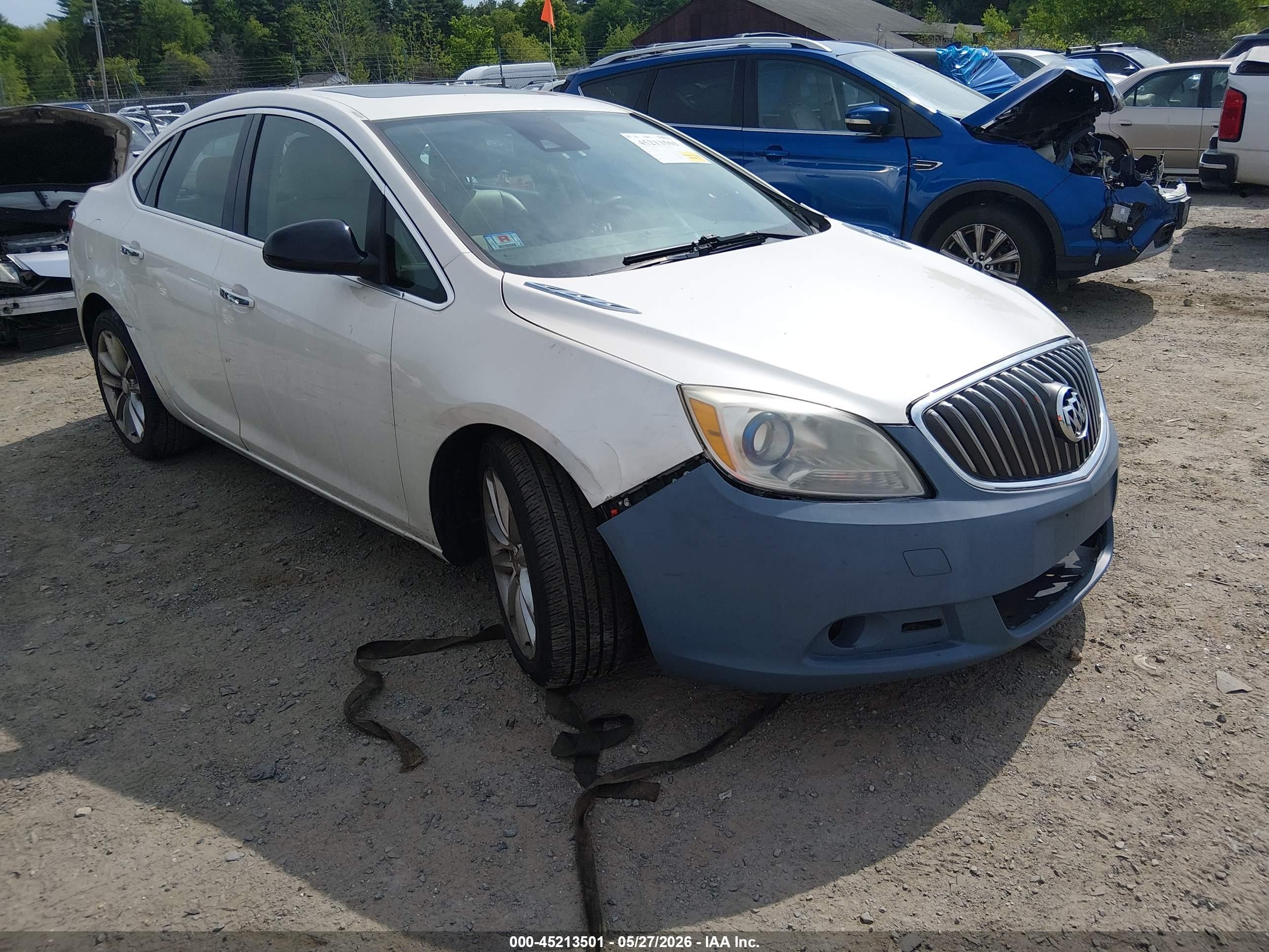 2014 Buick Verano Convenience Group, VIN 1G4PR5SK0E4200064 — Перед