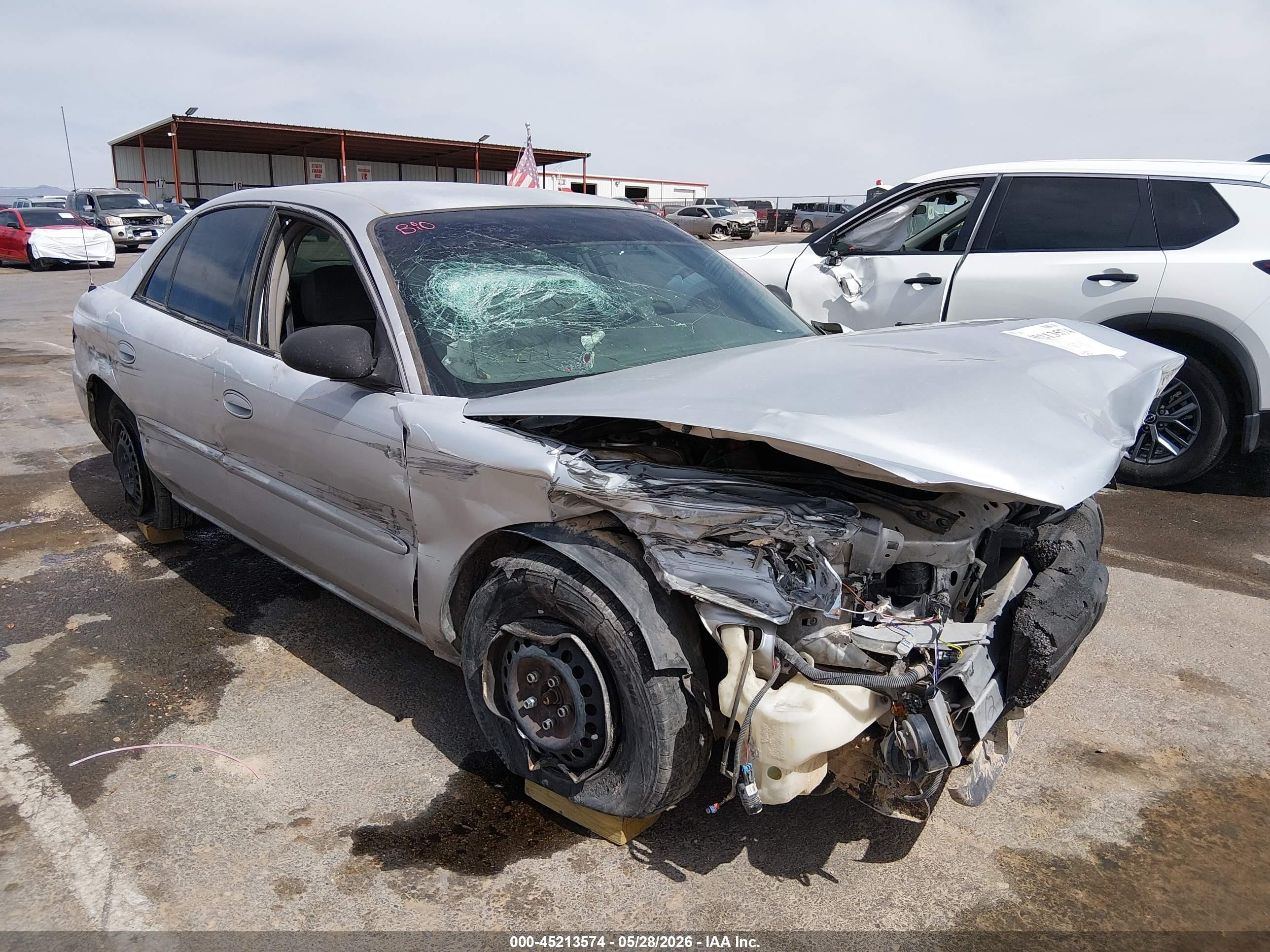 2005 Buick Century Custom, VIN 2G4WS52J551122898 — Front end