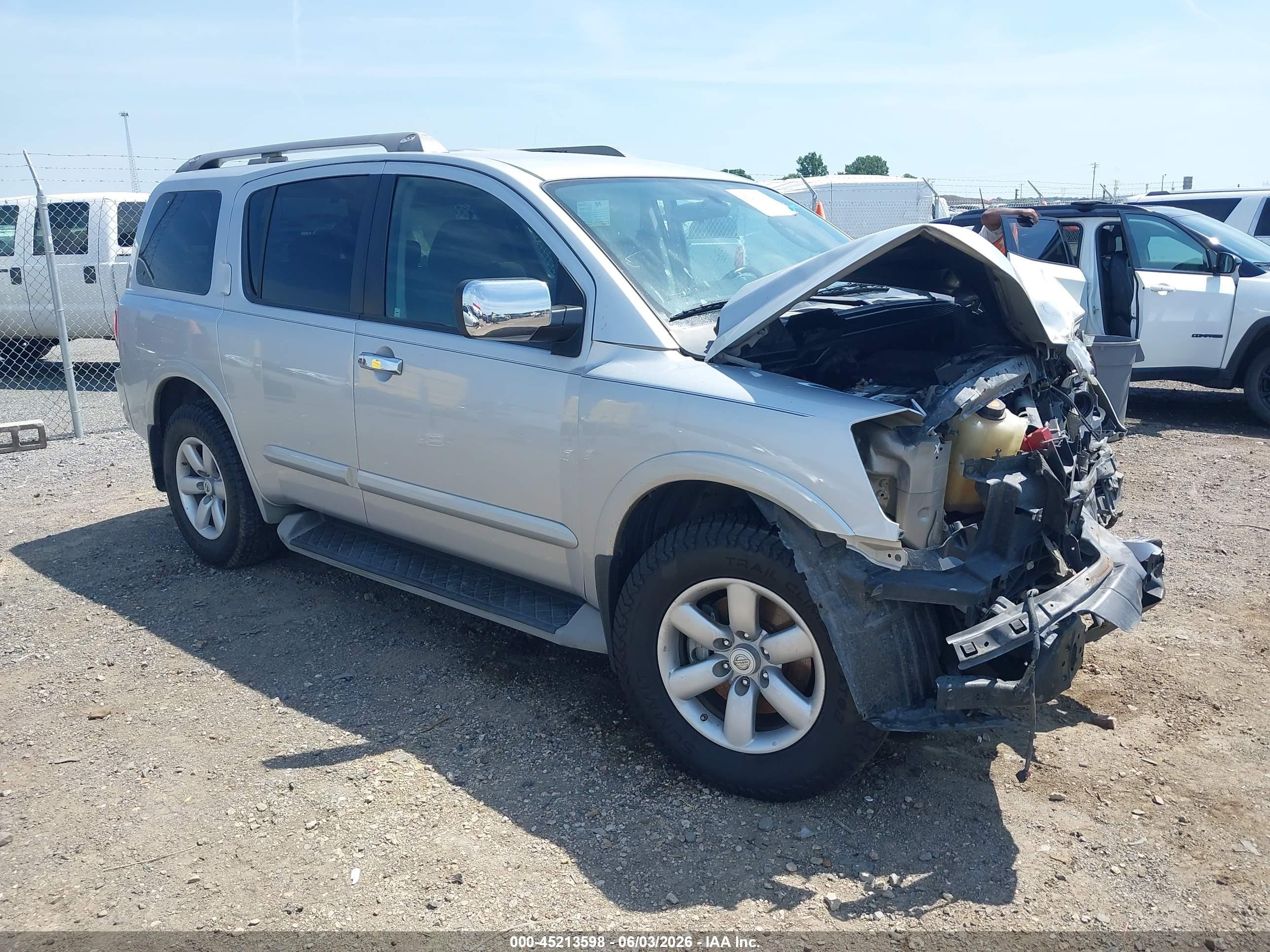 2011 Nissan Armada SL, VIN 5N1BA0ND1BN605681 — Перед