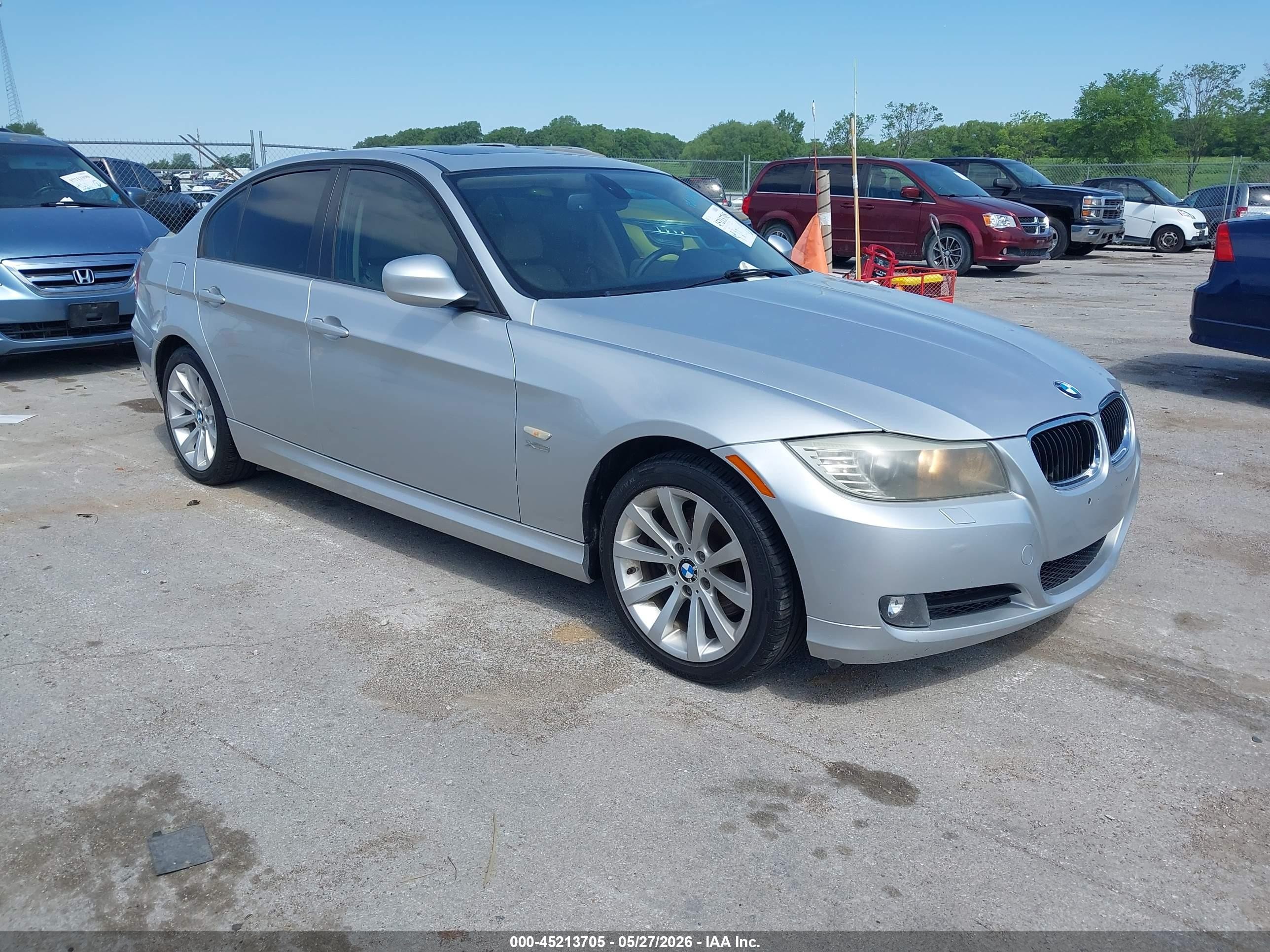 2011 BMW 3 Series 328i xDrive, VIN WBAPK7G5XBNN86700 — Normal wear