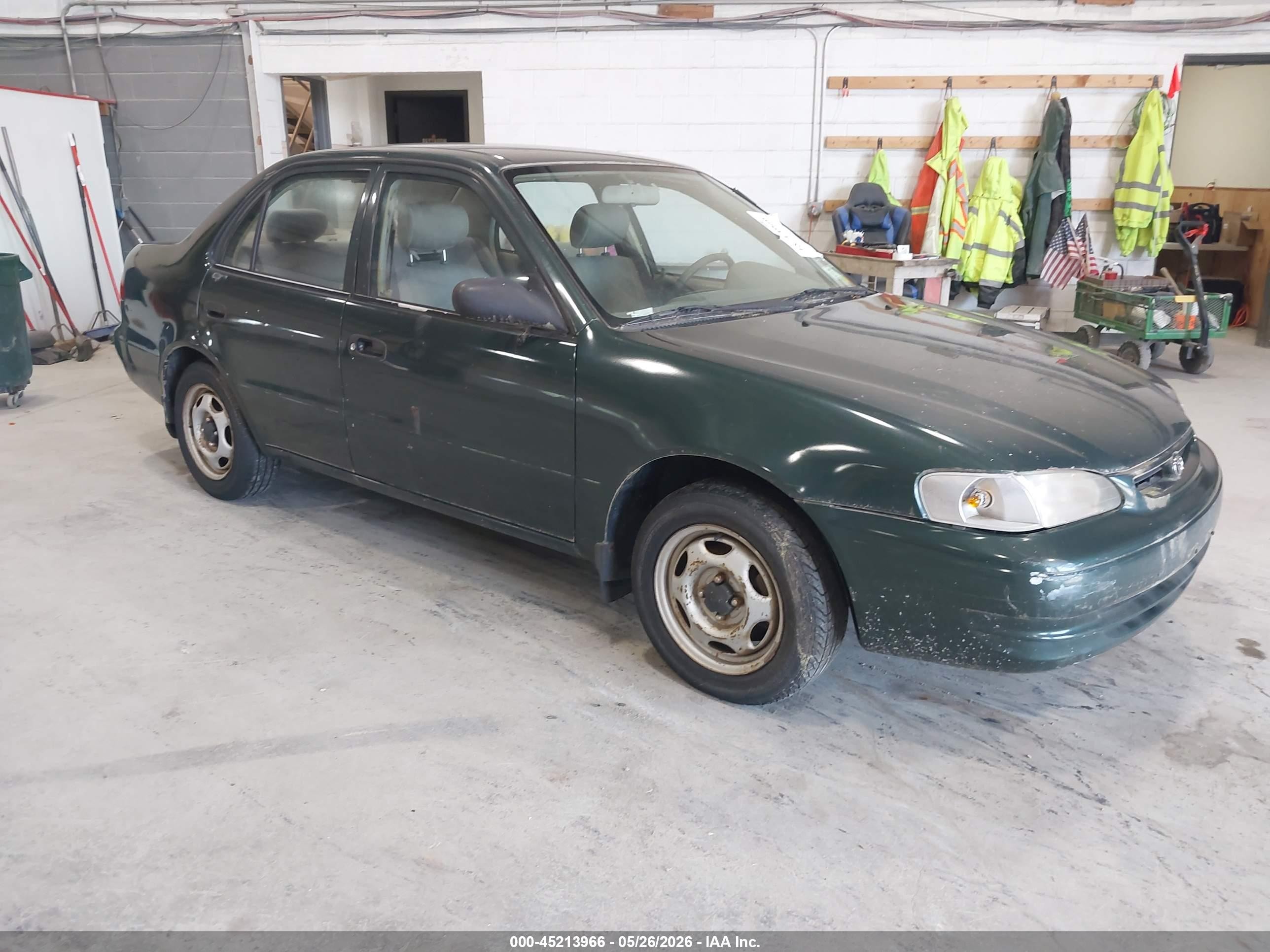 2000 Toyota Corolla CE, VIN 2T1BR12E6YC279890 — Normal wear