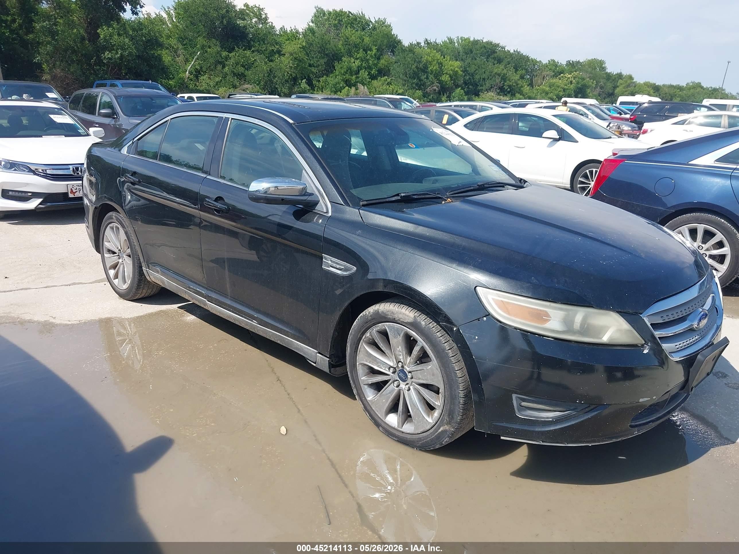 2010 Ford Taurus Limited, VIN 1FAHP2FW9AG153660 — Normal wear