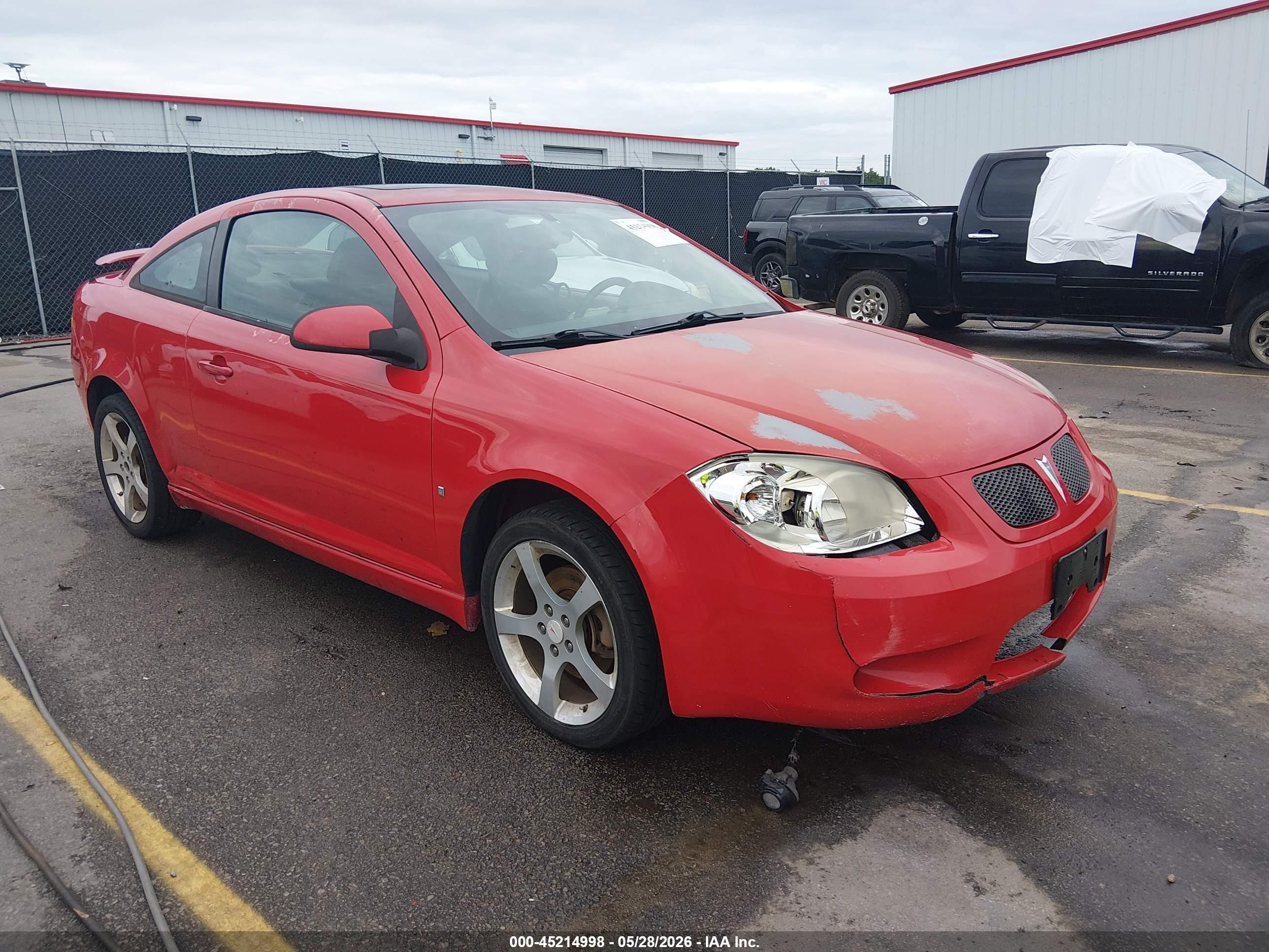 2008 Pontiac G5 GT, VIN 1G2AN18B687142183 — Front end