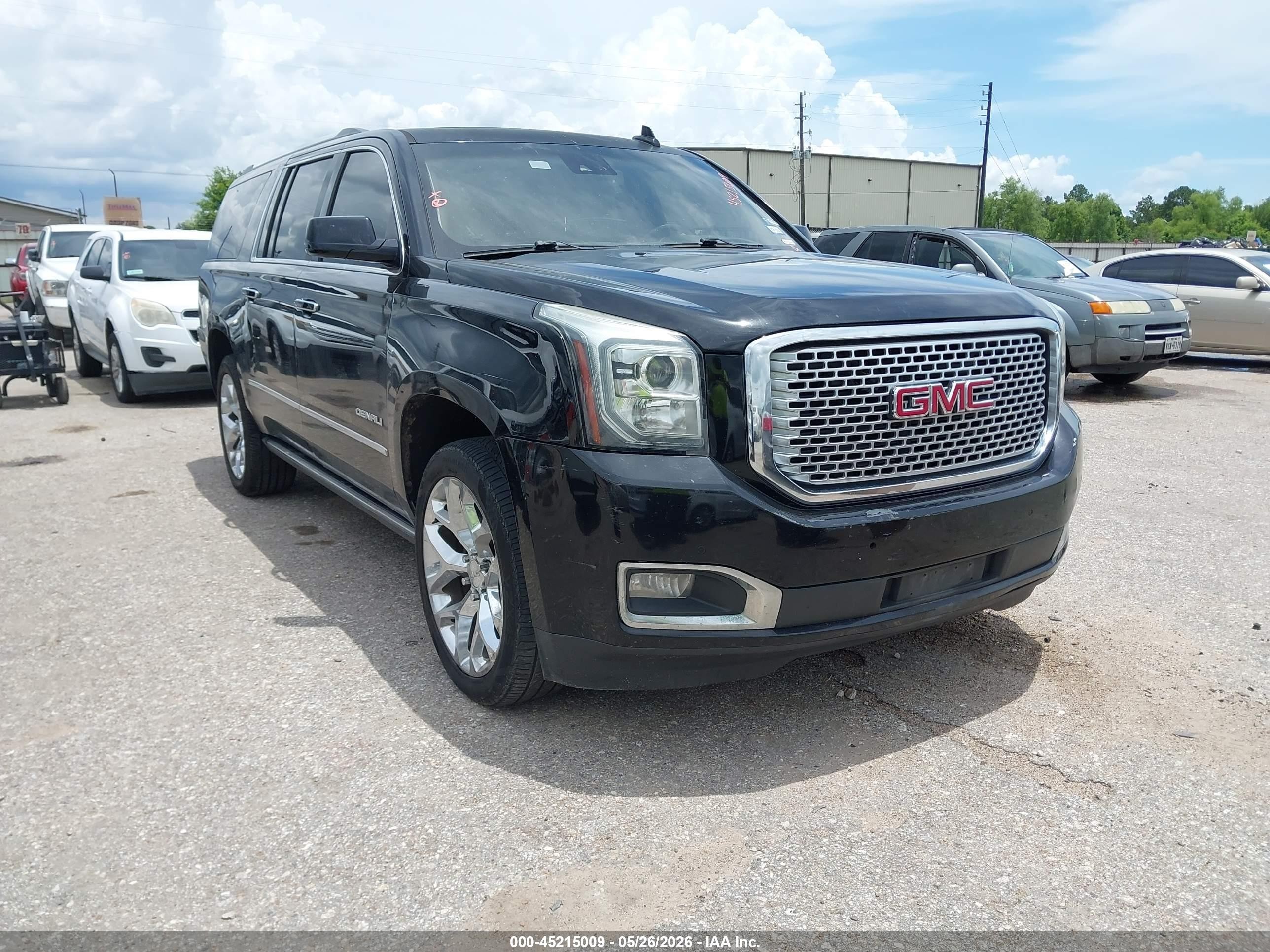 2017 GMC Yukon XL Denali, VIN 1GKS2HKJ0HR251152 — All over