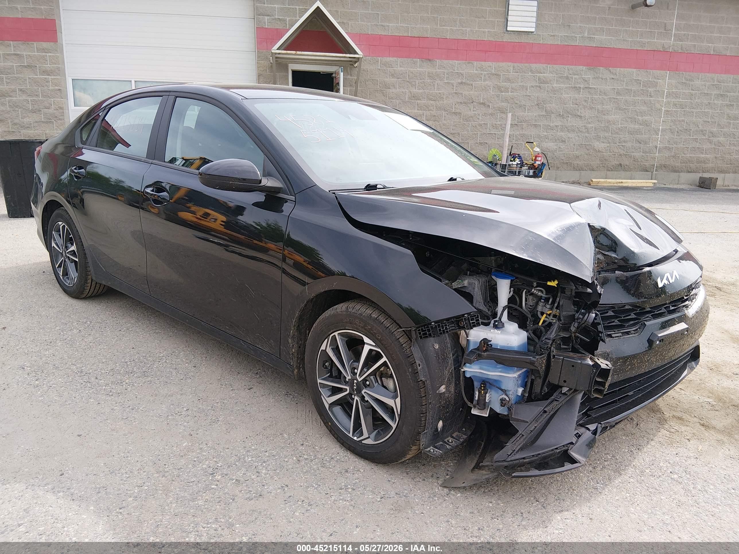 2023 Kia Forte LXS, VIN 3KPF24AD5PE578755 — Front end